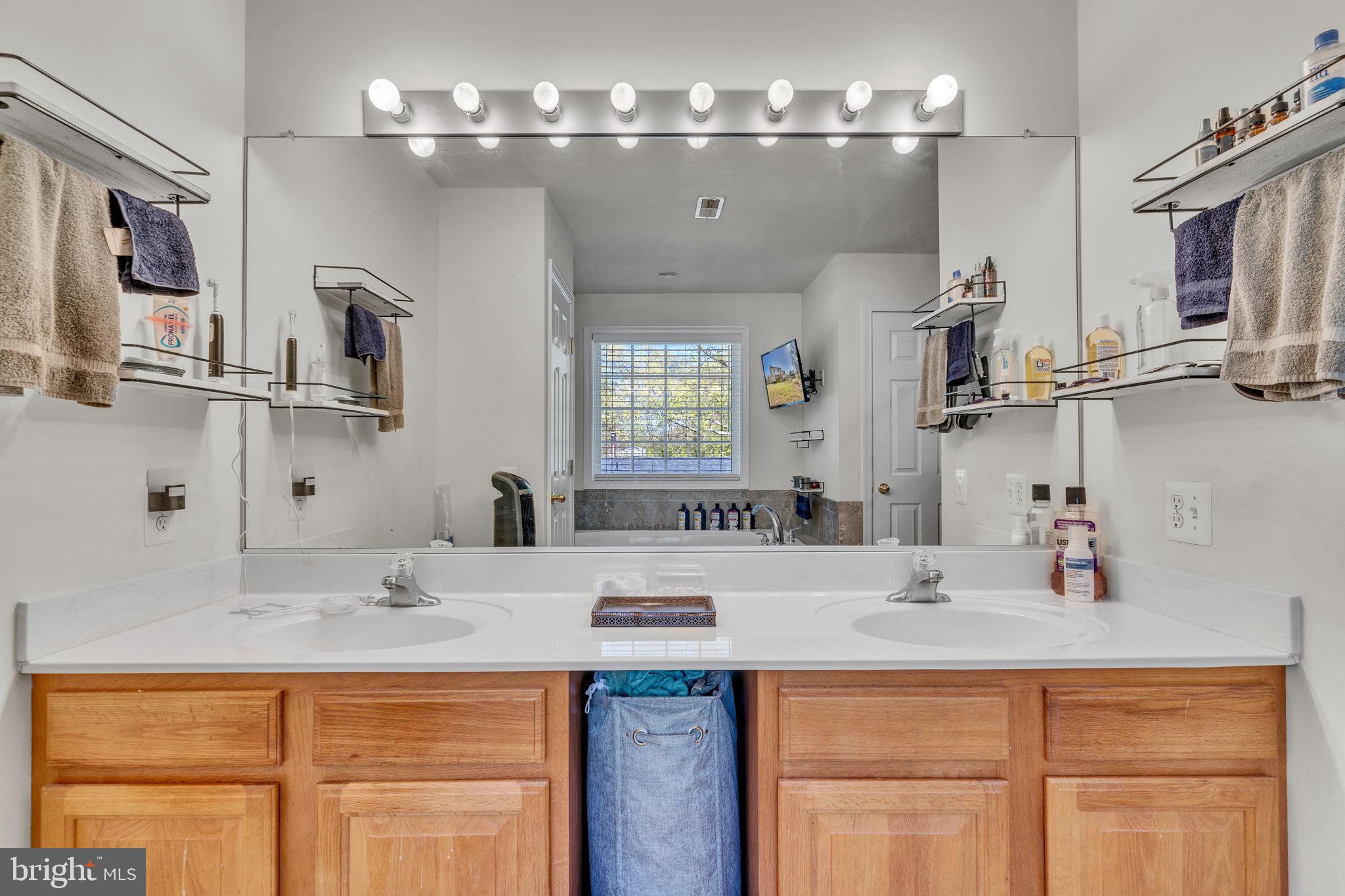 WARREN J WILLETT'S SUB - Residential