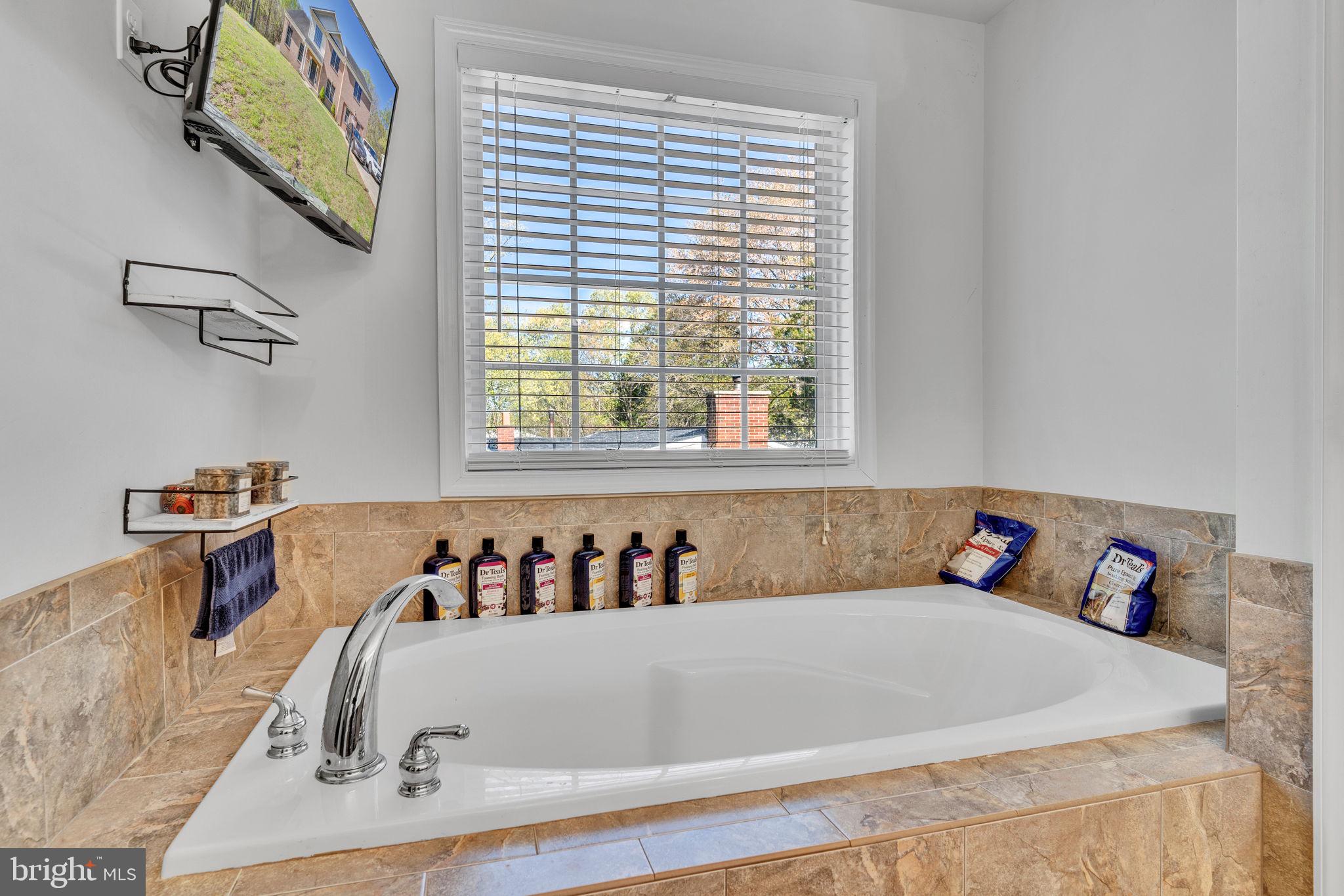 WARREN J WILLETT'S SUB - Residential