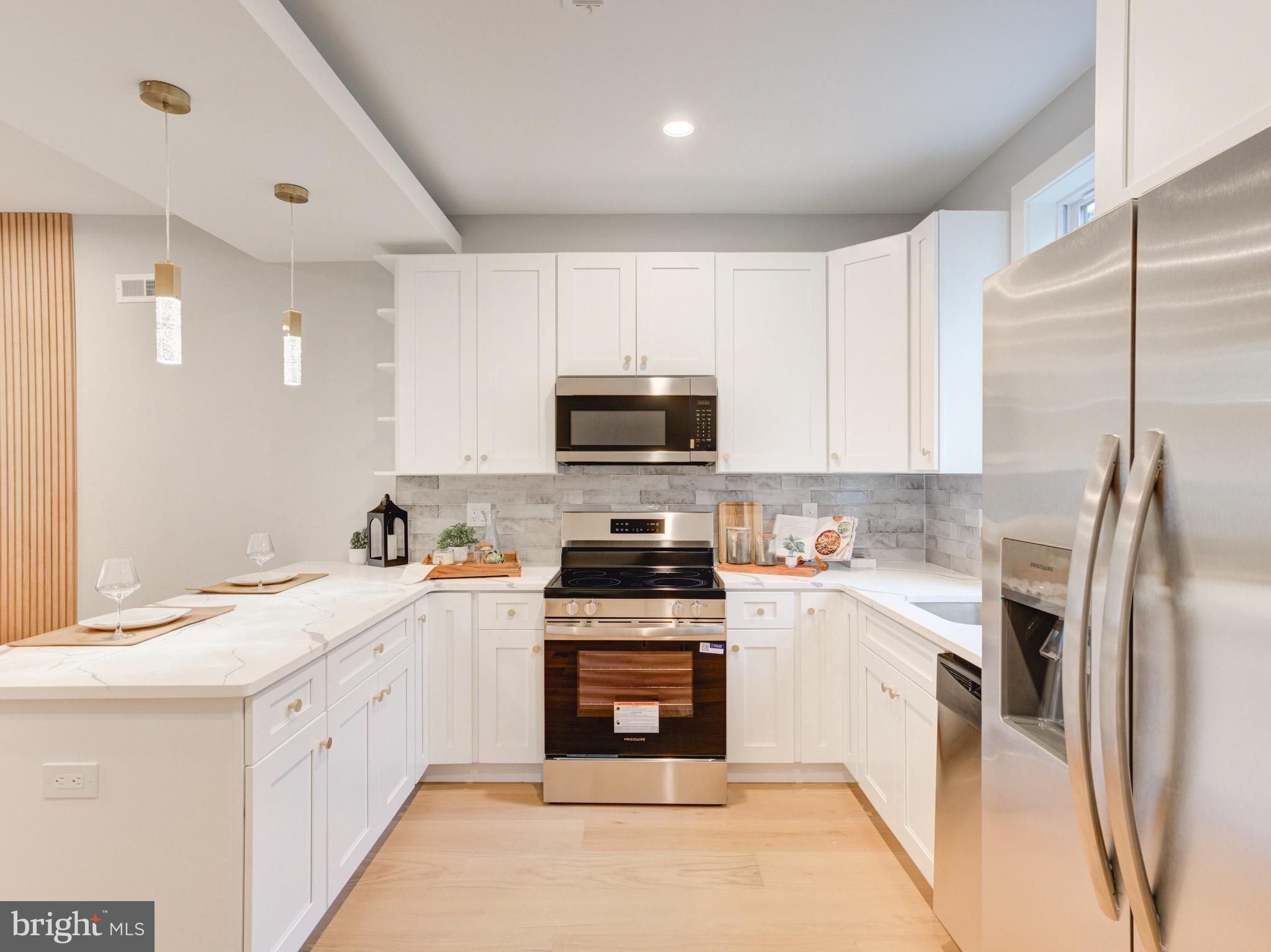 NORRIS SQUARE - Residential