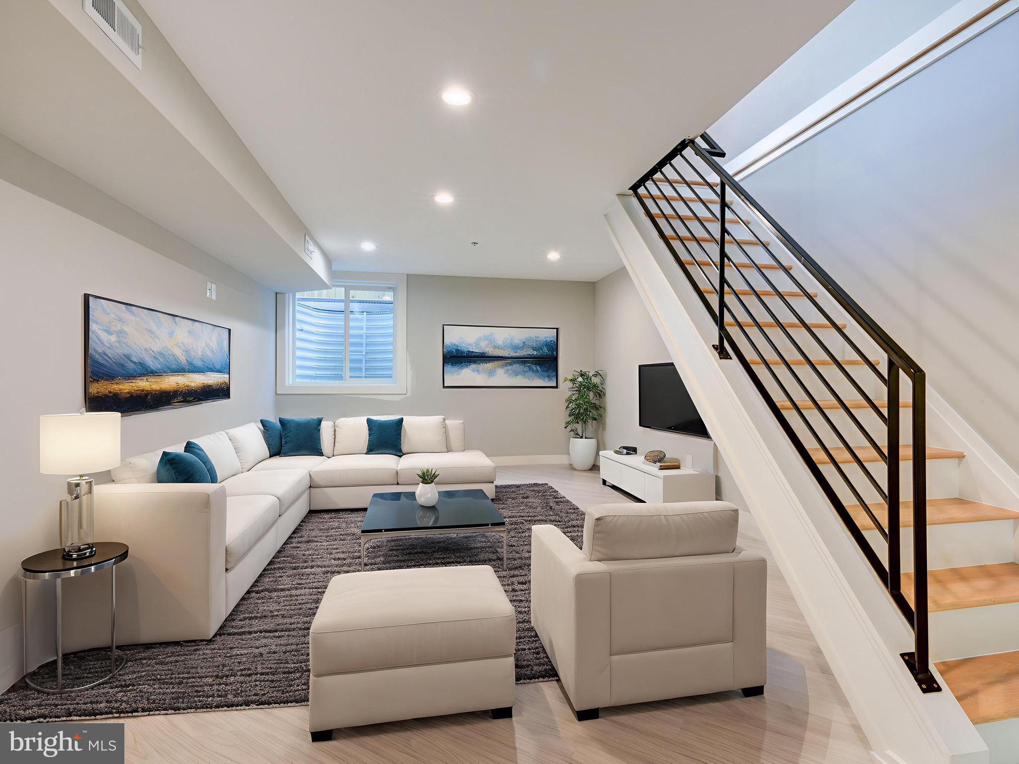 NORRIS SQUARE - Residential