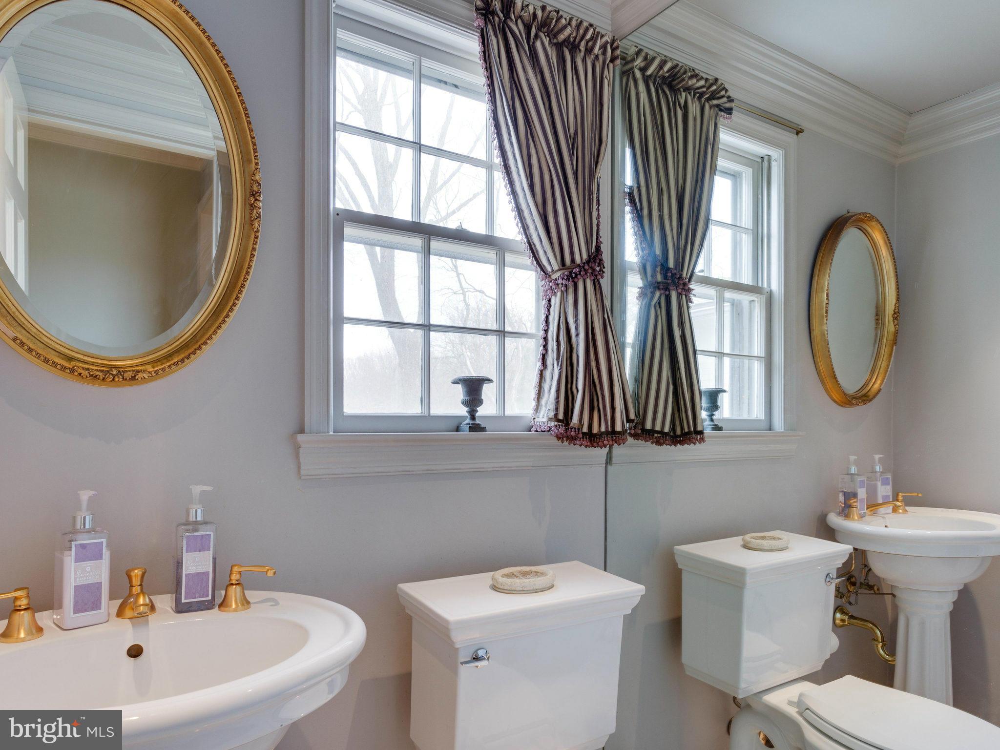 BARCROFT WOODS - Residential Lease