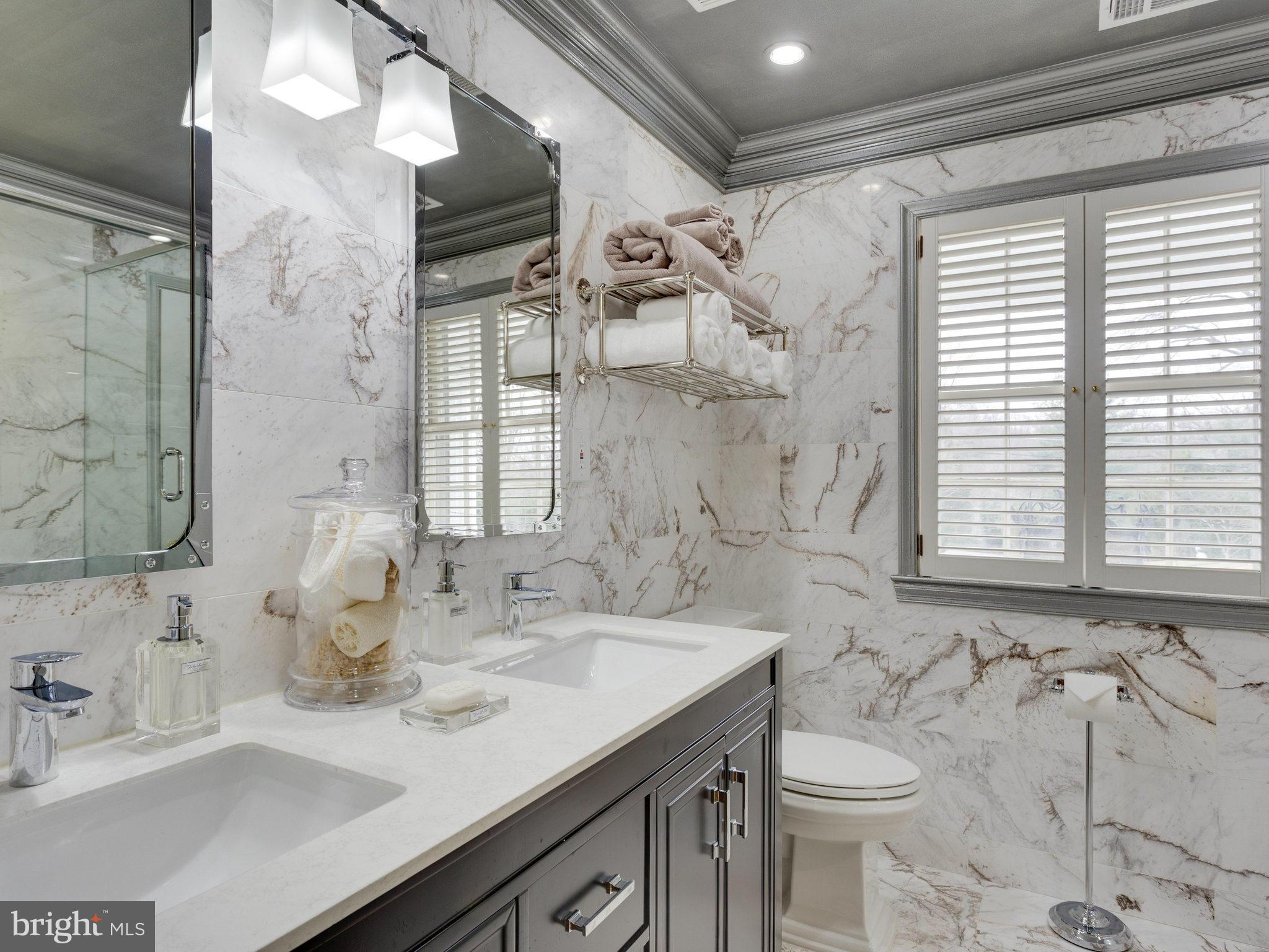 BARCROFT WOODS - Residential Lease