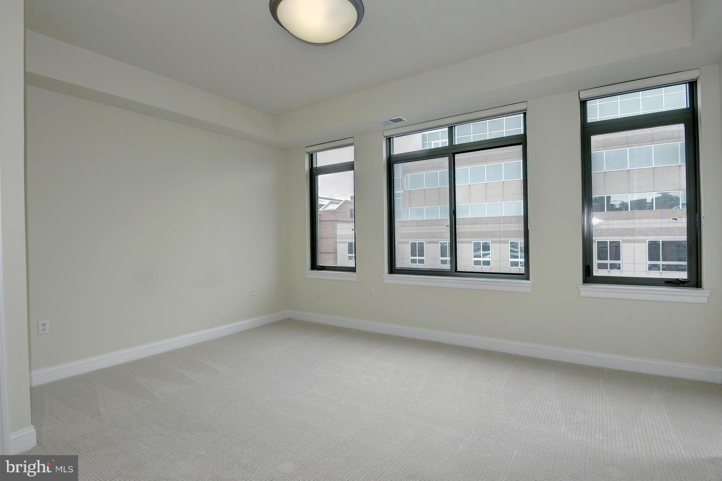 MONROE - Residential