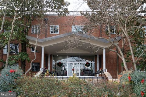 Photo of 5301 Westbard Circle #231, BETHESDA, MD 20816 (MLS # MDMC2212480)