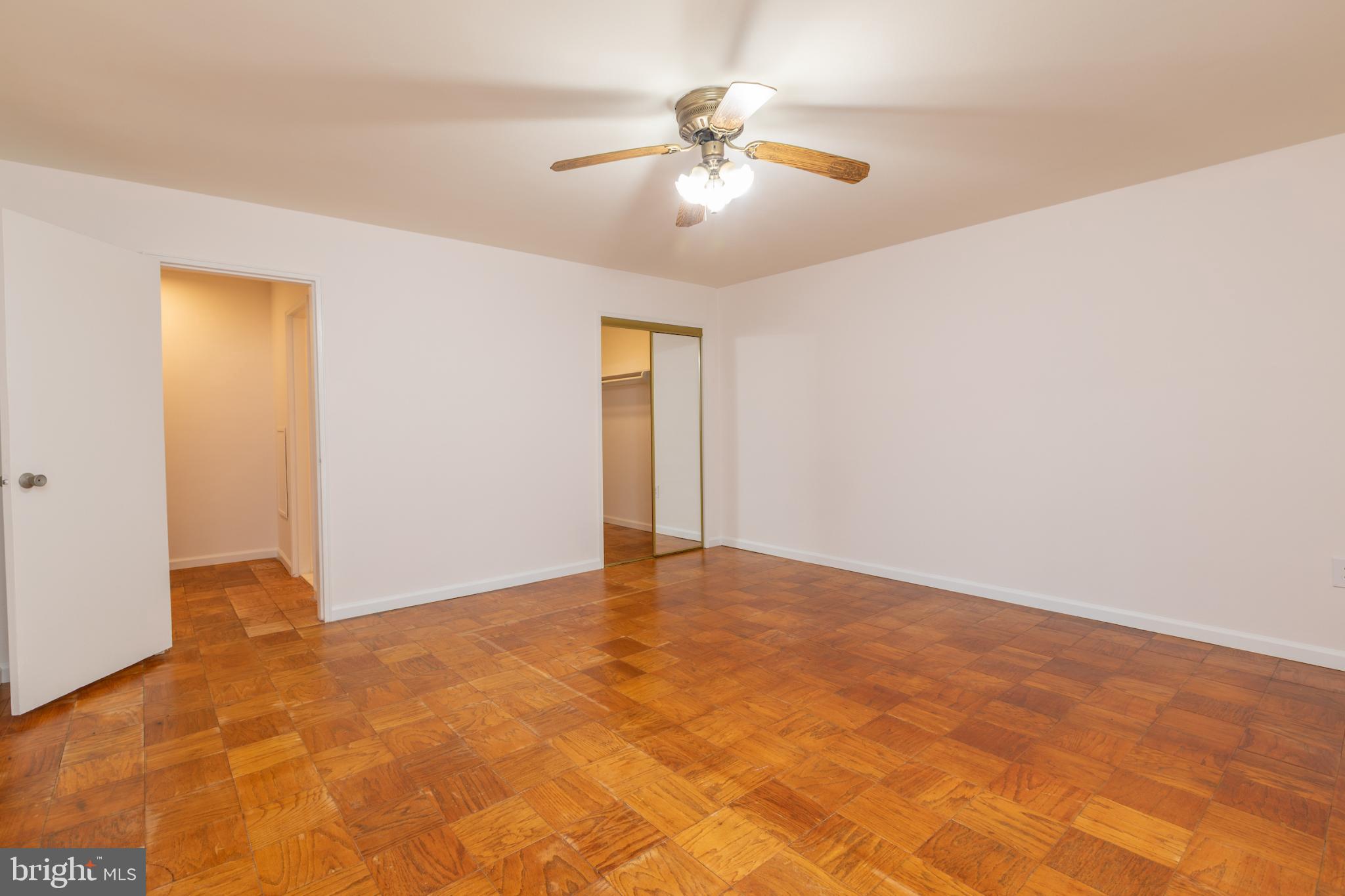 KENWOOD PLACE - Residential