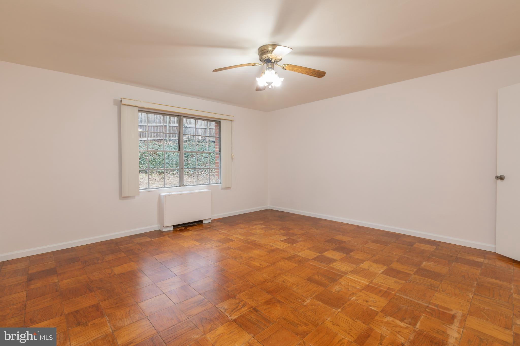 KENWOOD PLACE - Residential