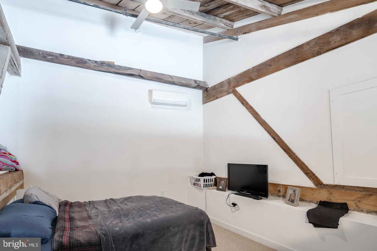 MANAYUNK - Residential Lease