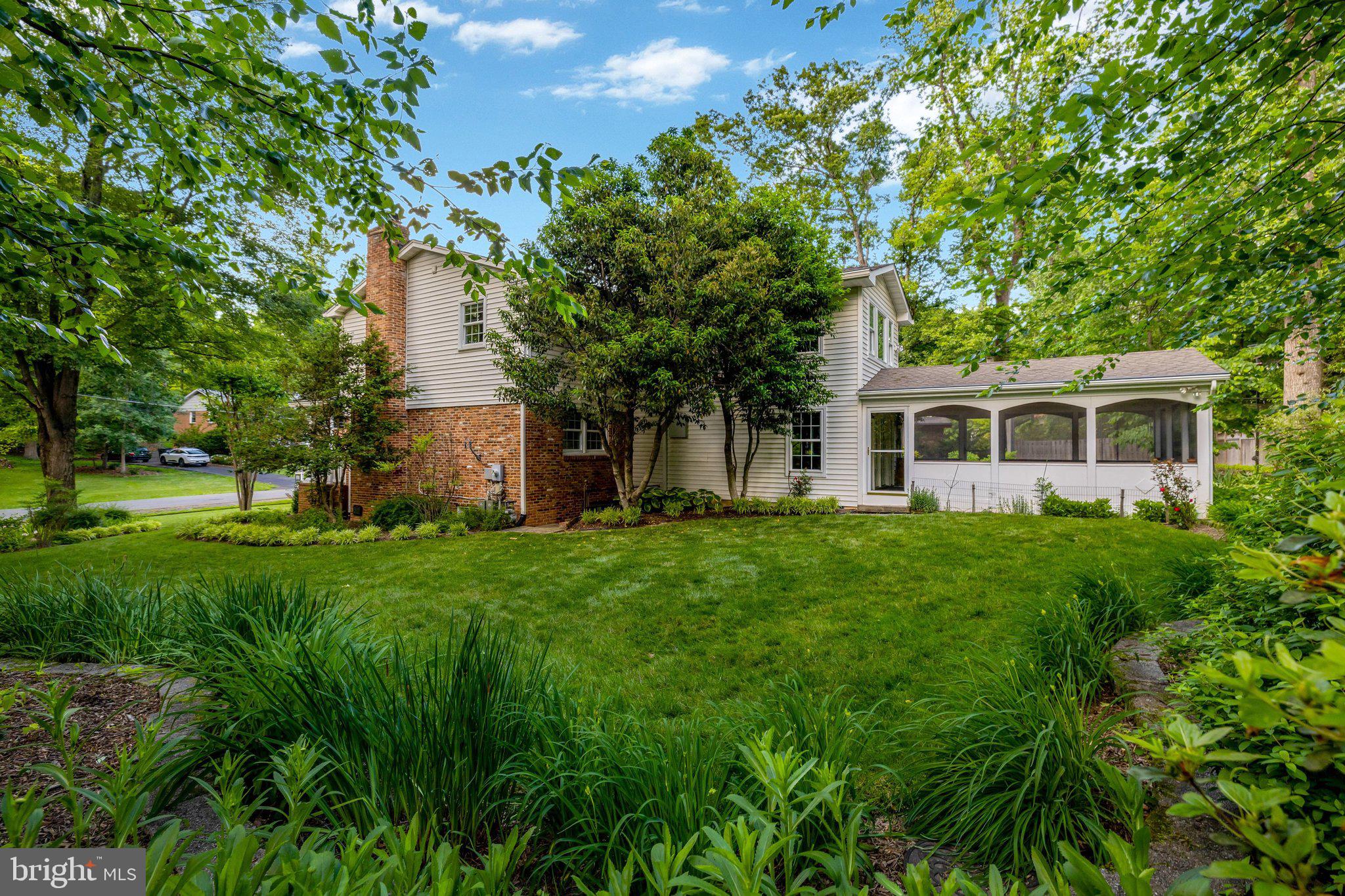MANTUA - Residential
