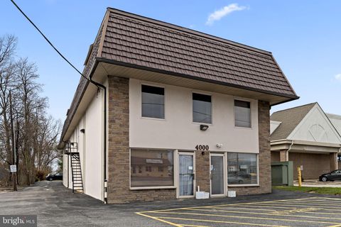 Photo of 4000 Edgmont Avenue, BROOKHAVEN, PA 19015 (MLS # PADE2112312)