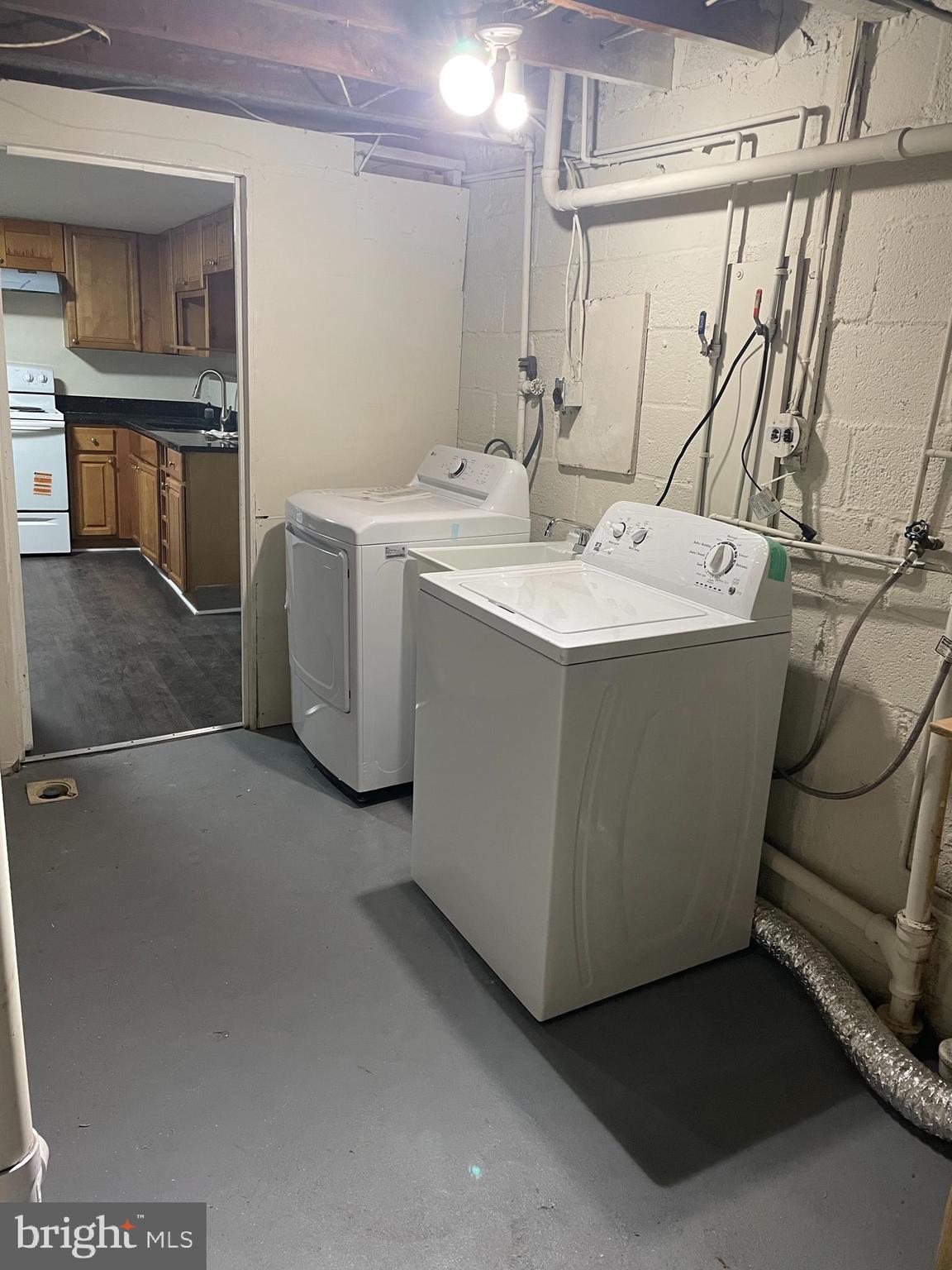 UNIVERSITY GARDENS - Residential