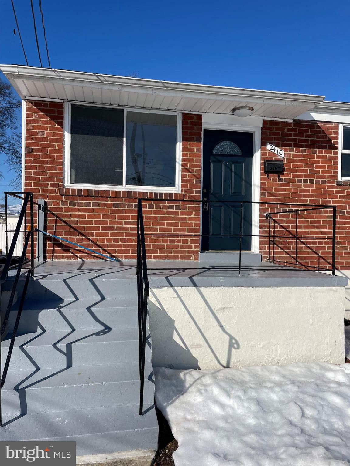 UNIVERSITY GARDENS - Residential