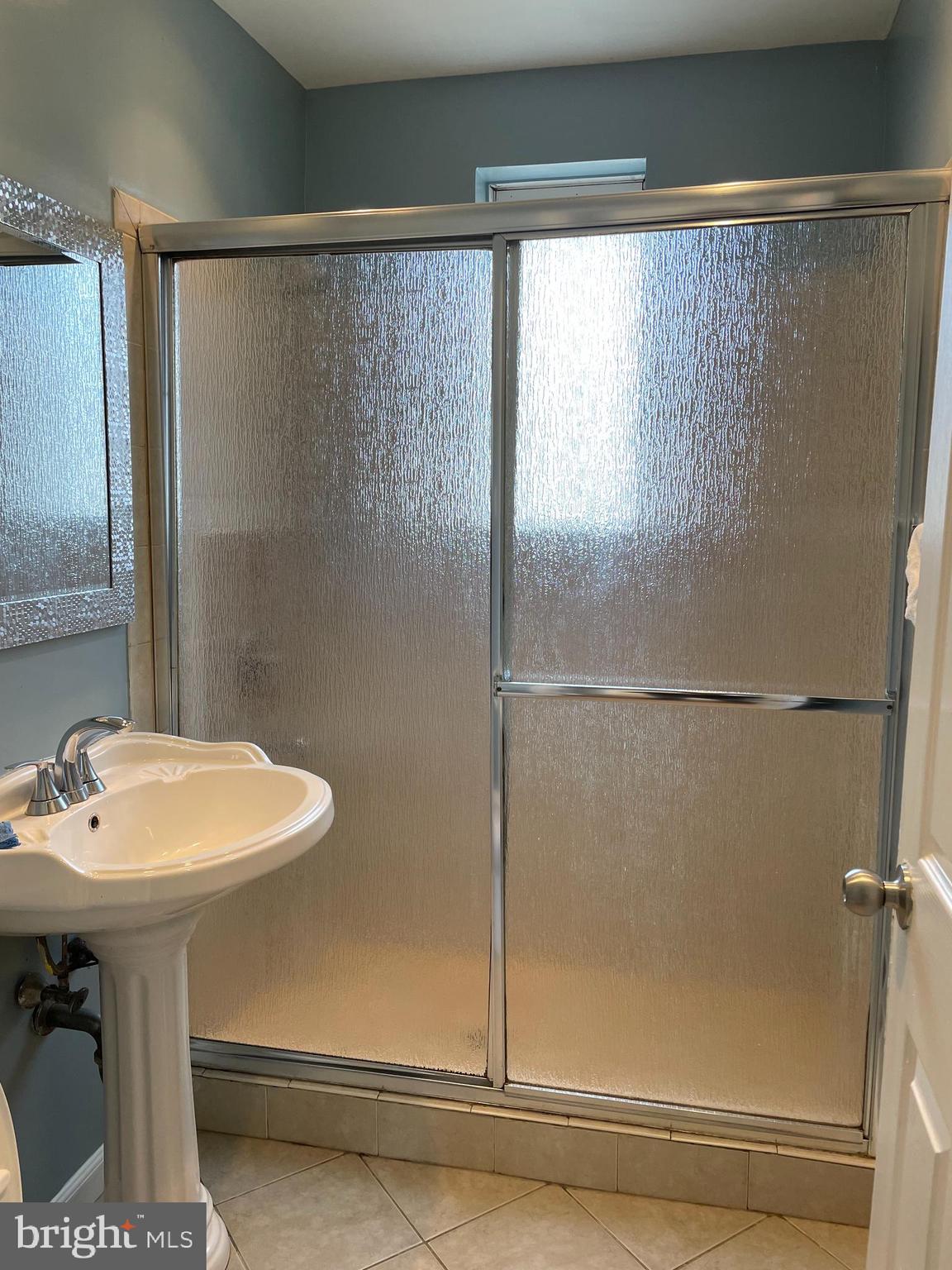 UNIVERSITY GARDENS - Residential