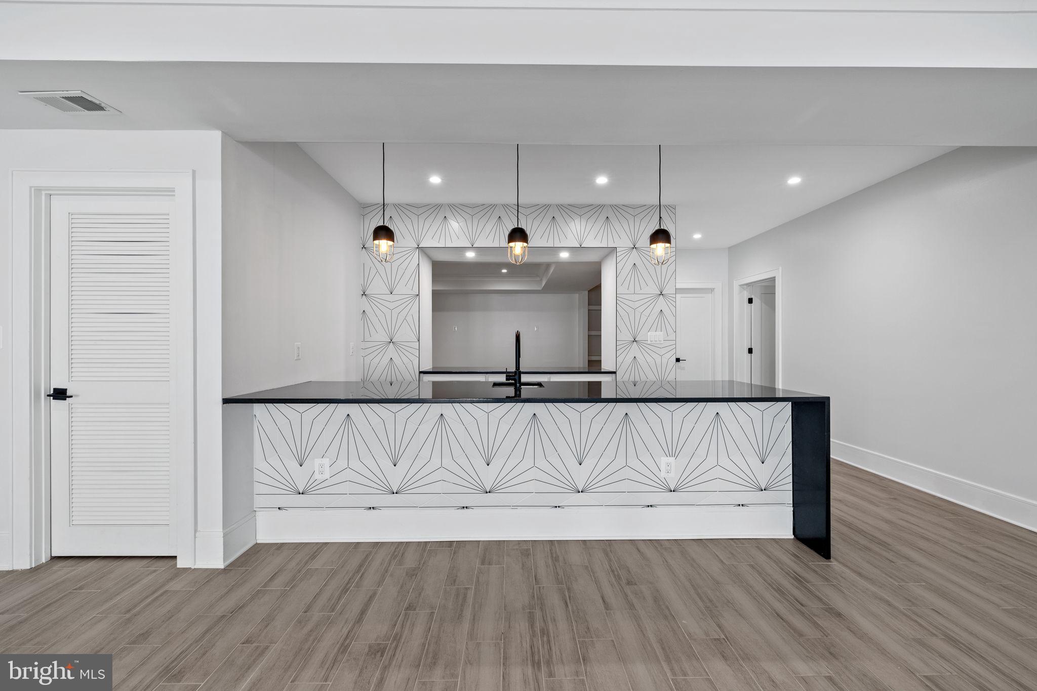 MARLBORO ESTATES - Residential