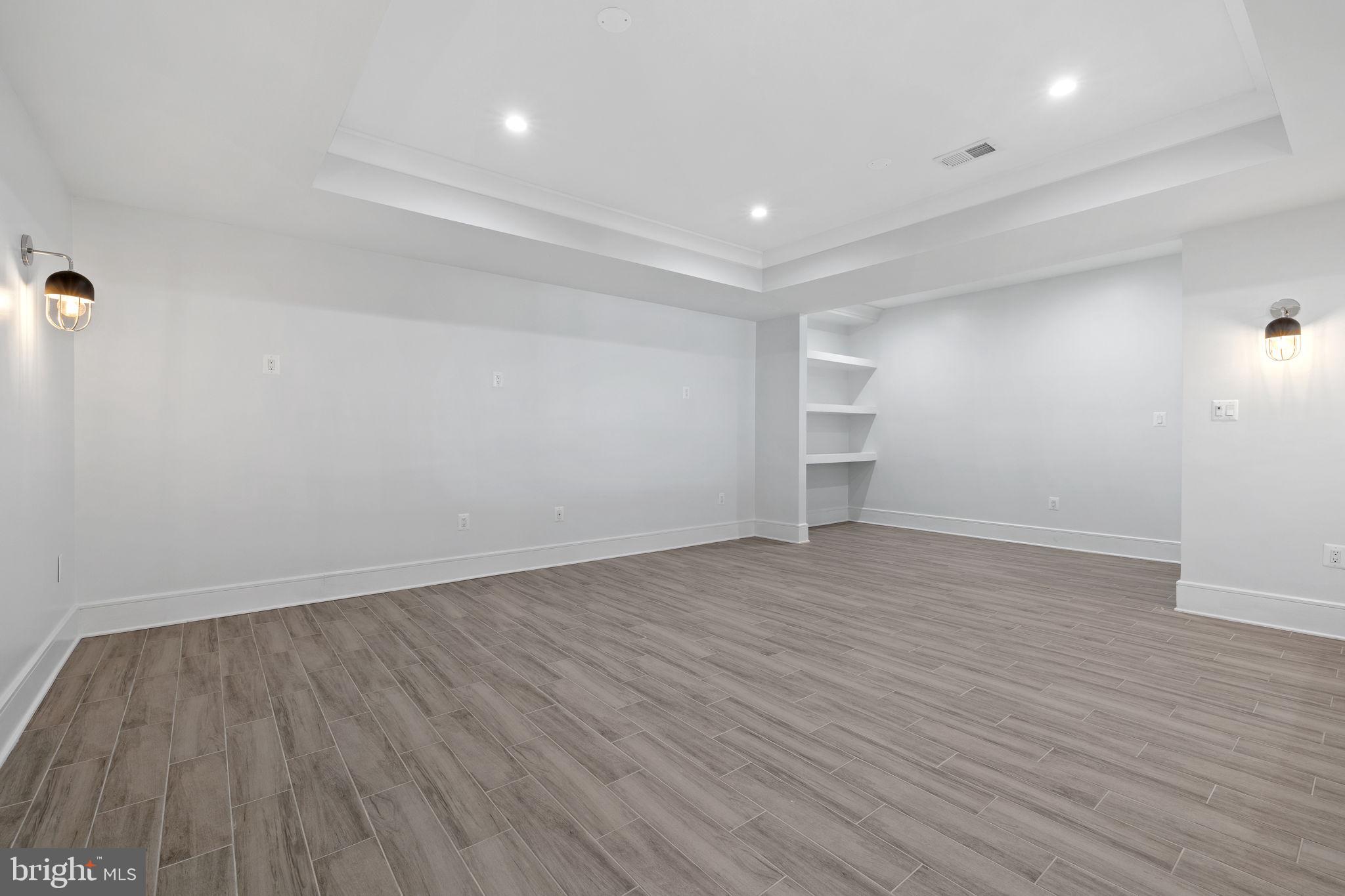 MARLBORO ESTATES - Residential