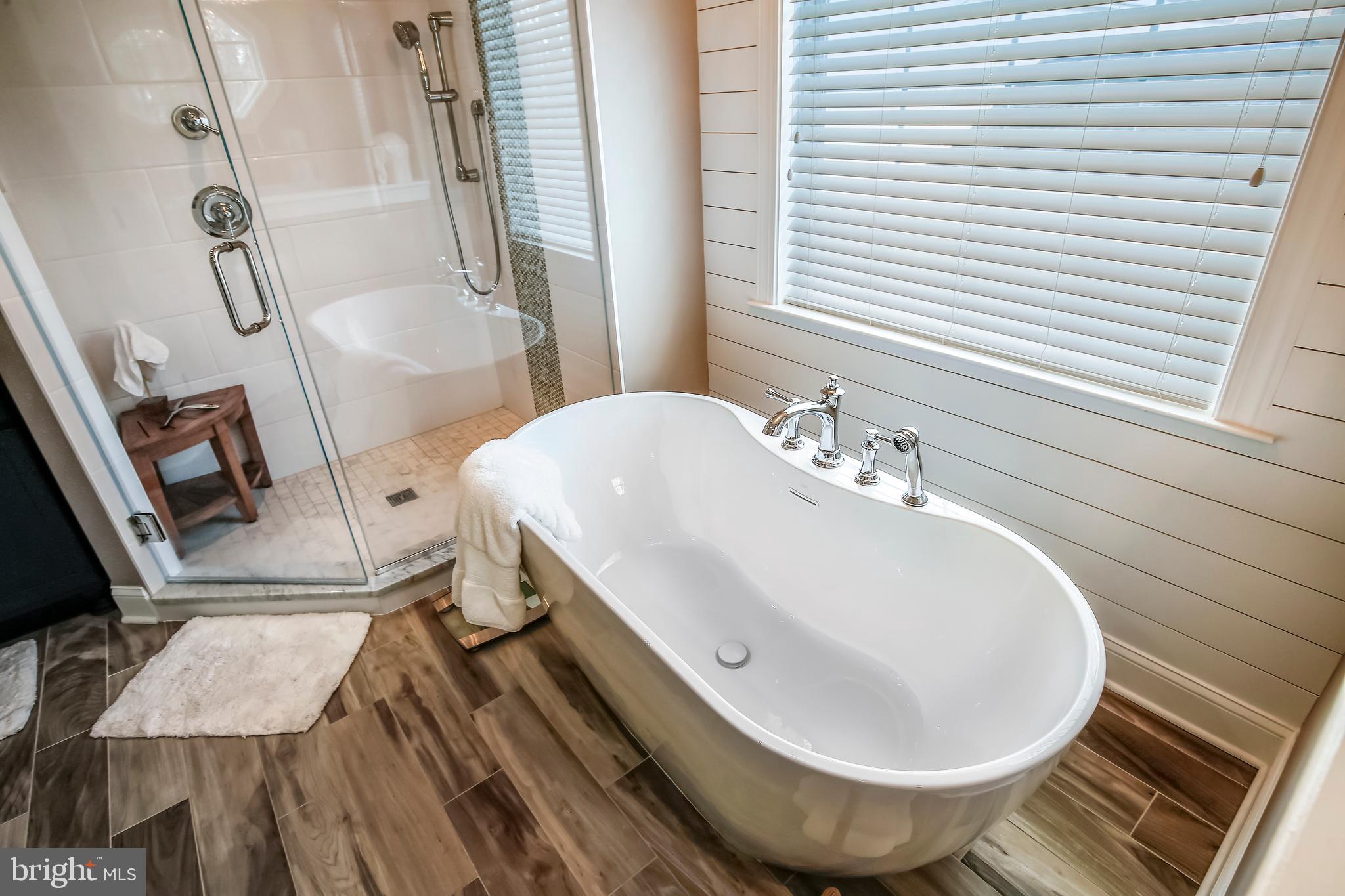 HYBLA VALLEY FARMS - Residential