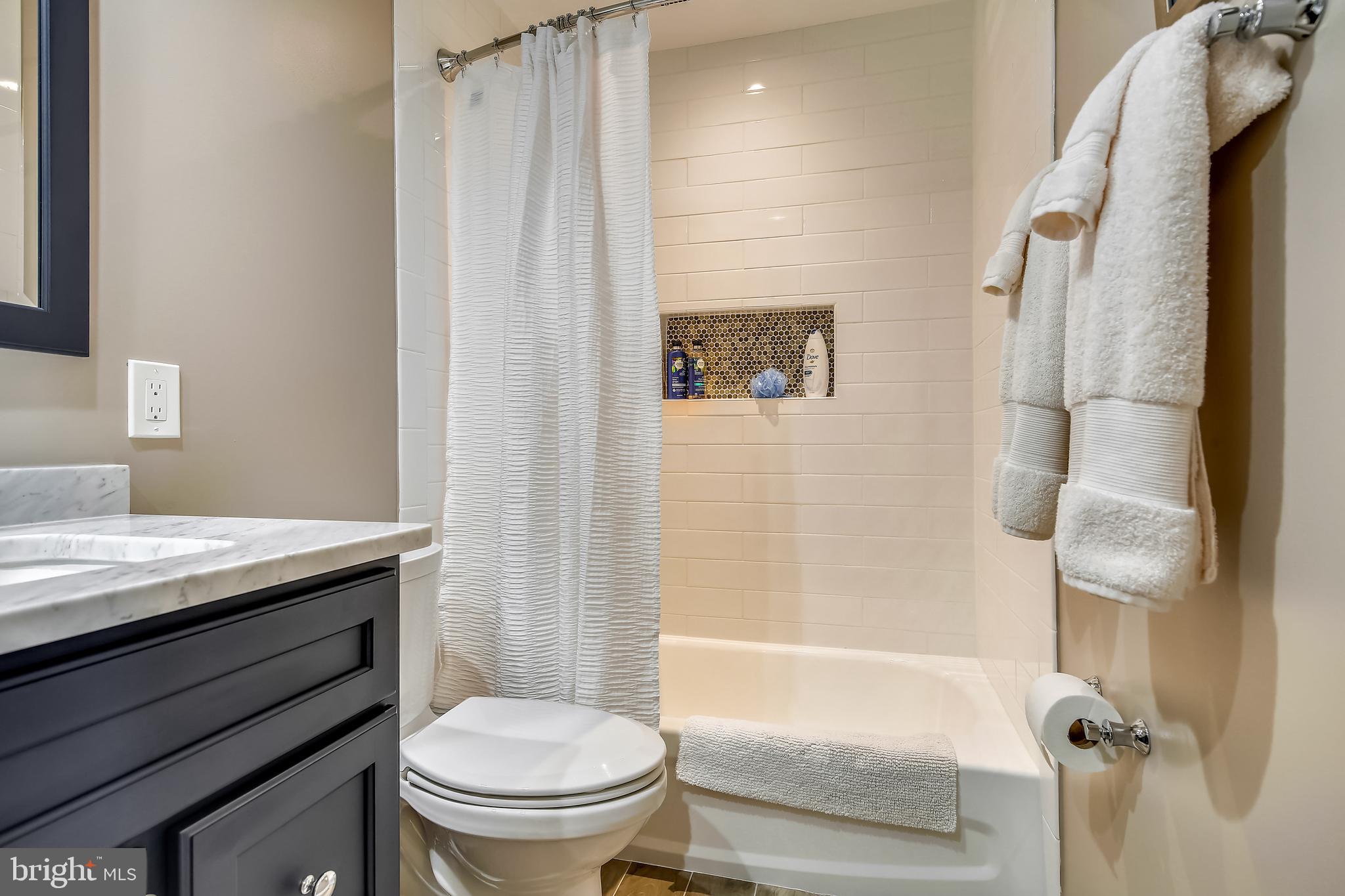 HYBLA VALLEY FARMS - Residential