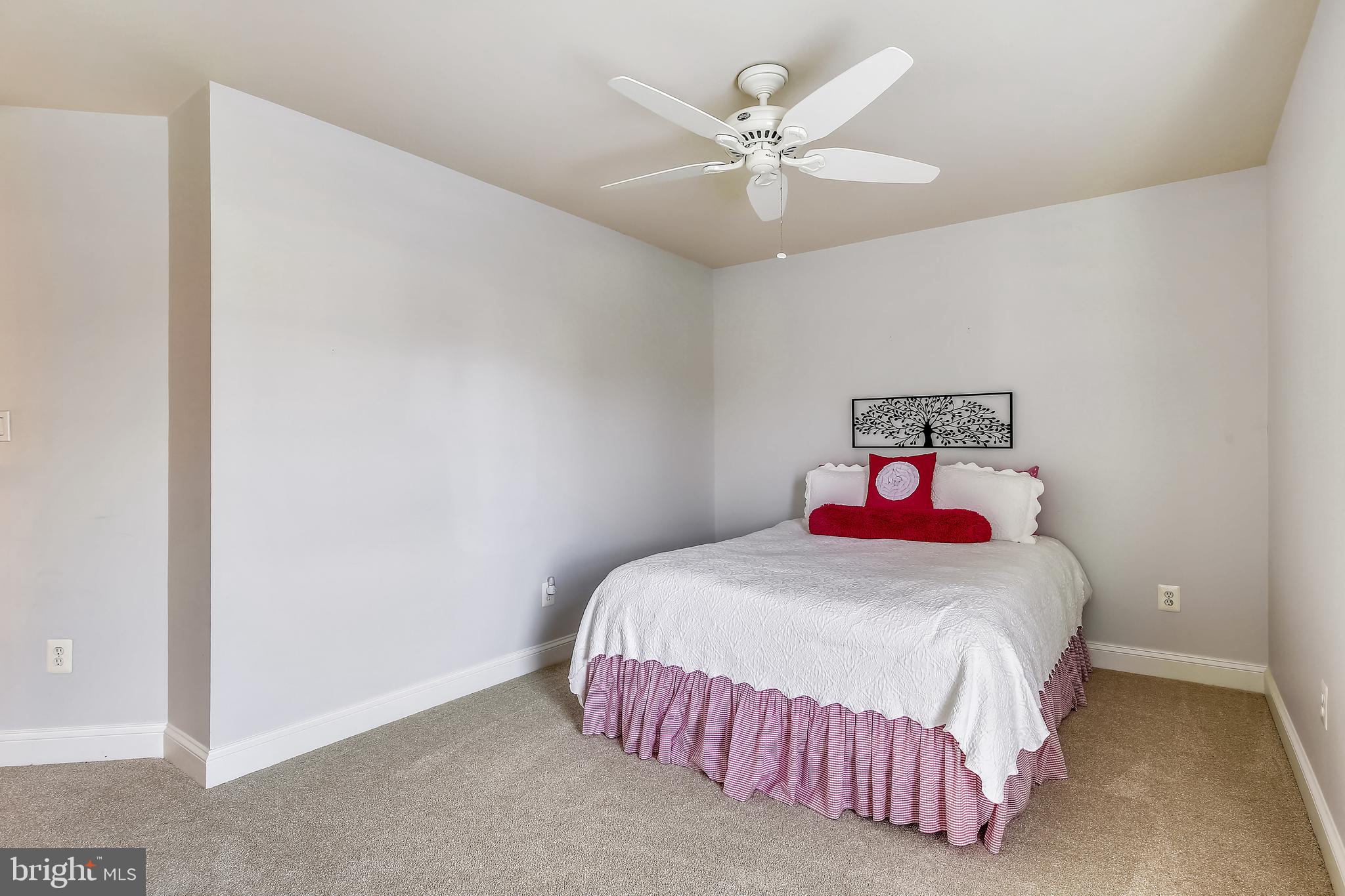 HYBLA VALLEY FARMS - Residential