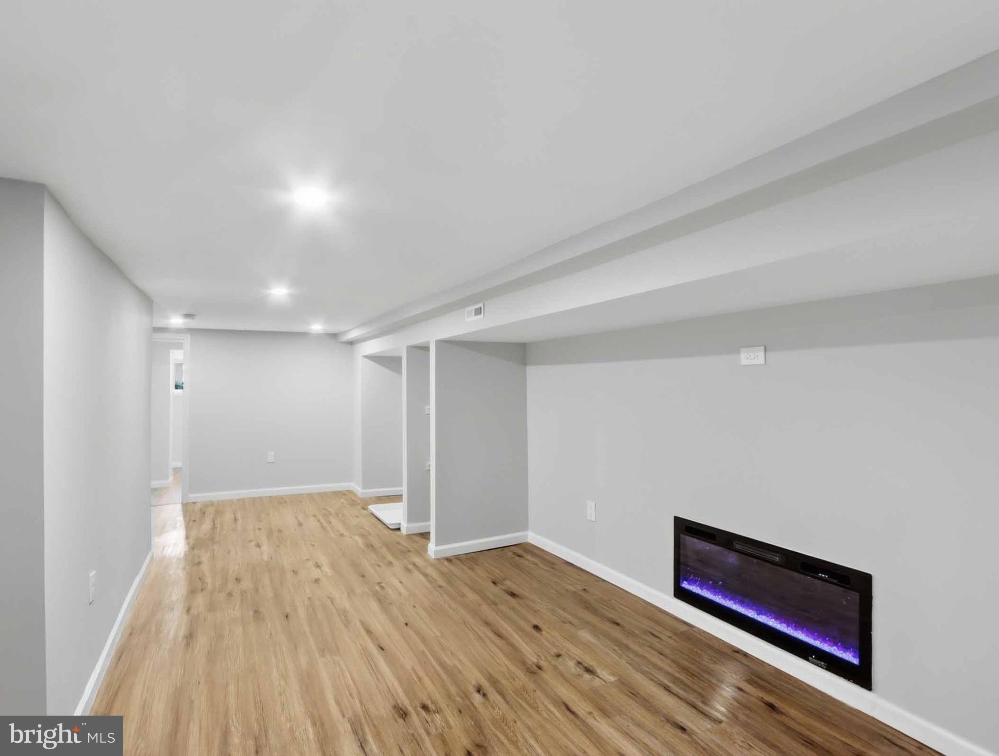 WAVERLY - Residential