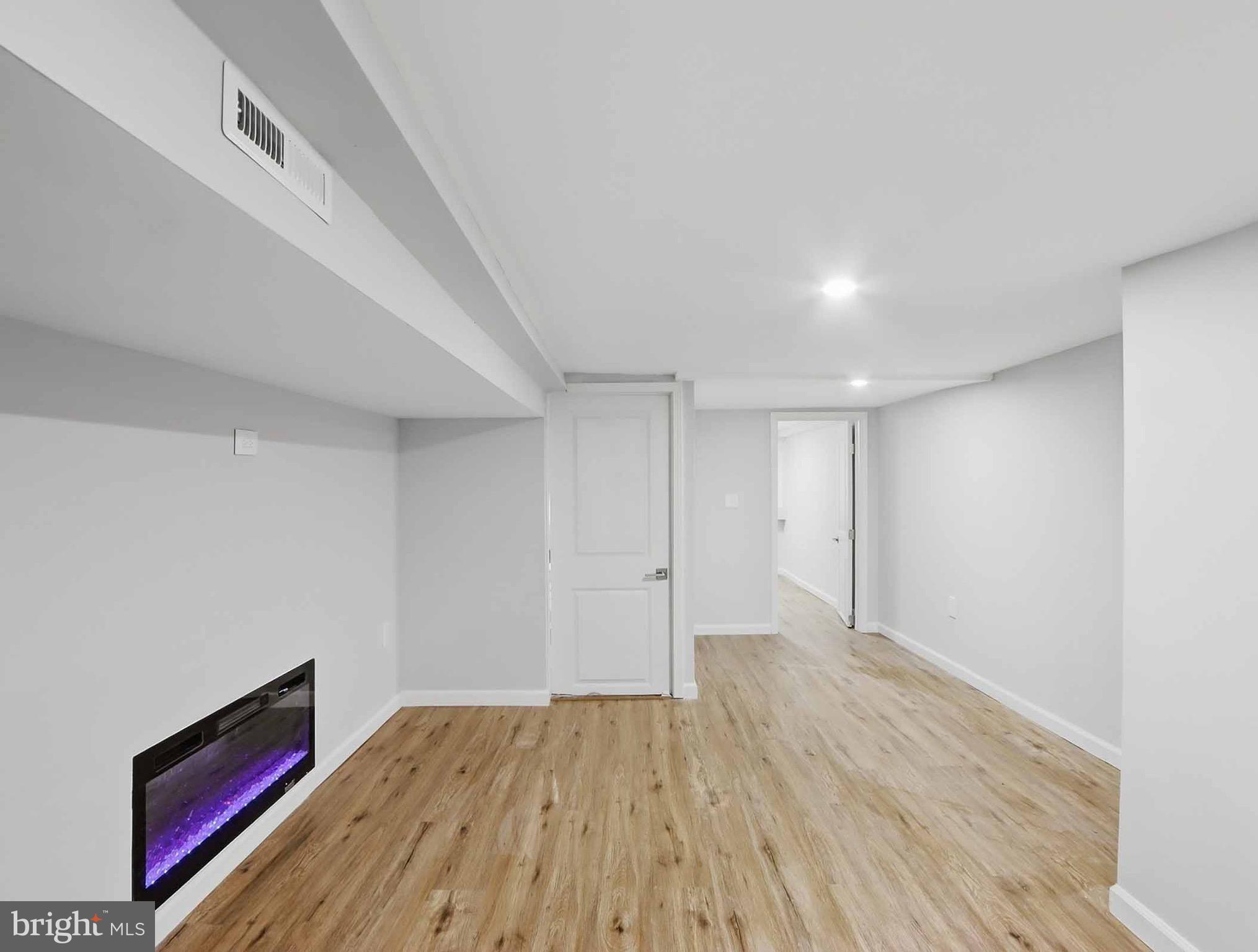 WAVERLY - Residential