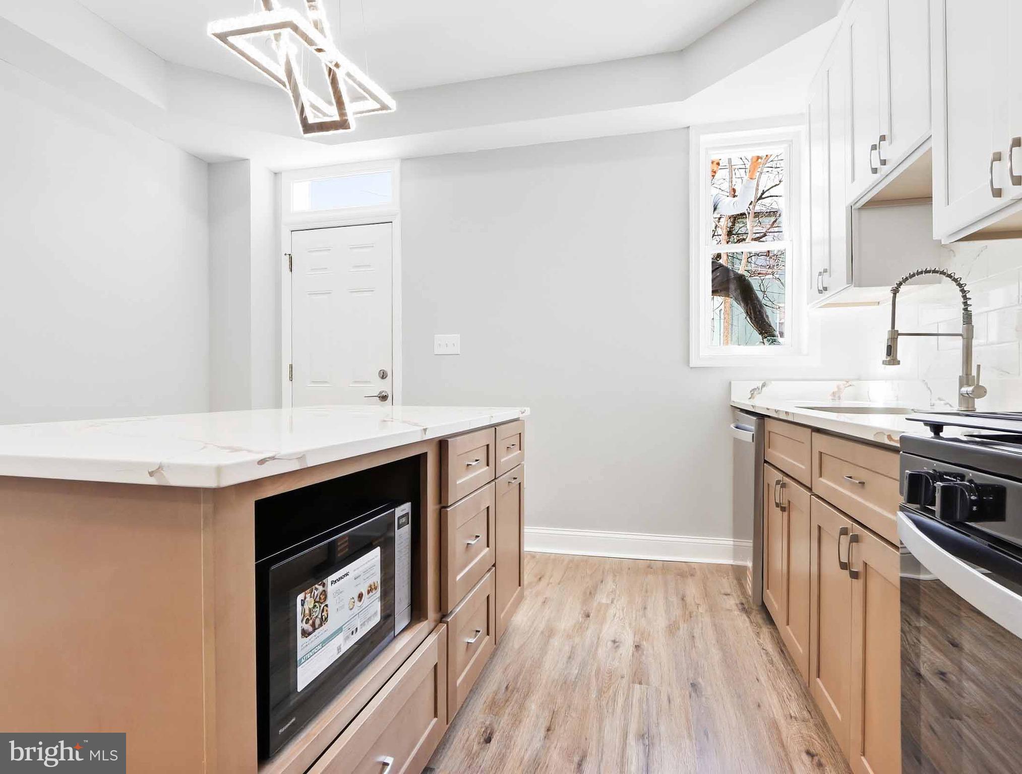 WAVERLY - Residential