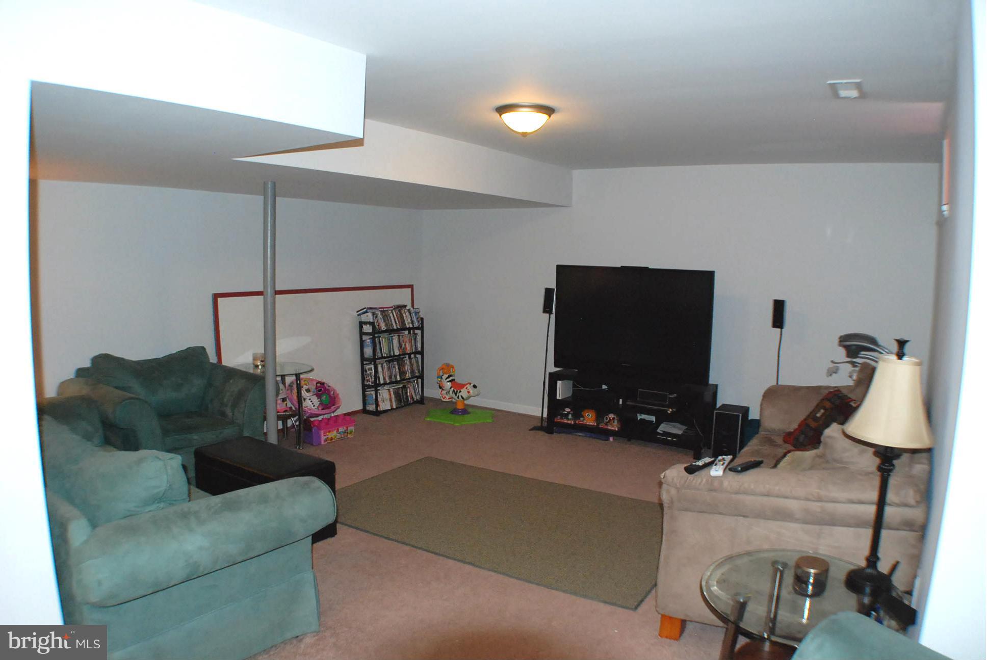 PINE GROVE ESTATES - Residential