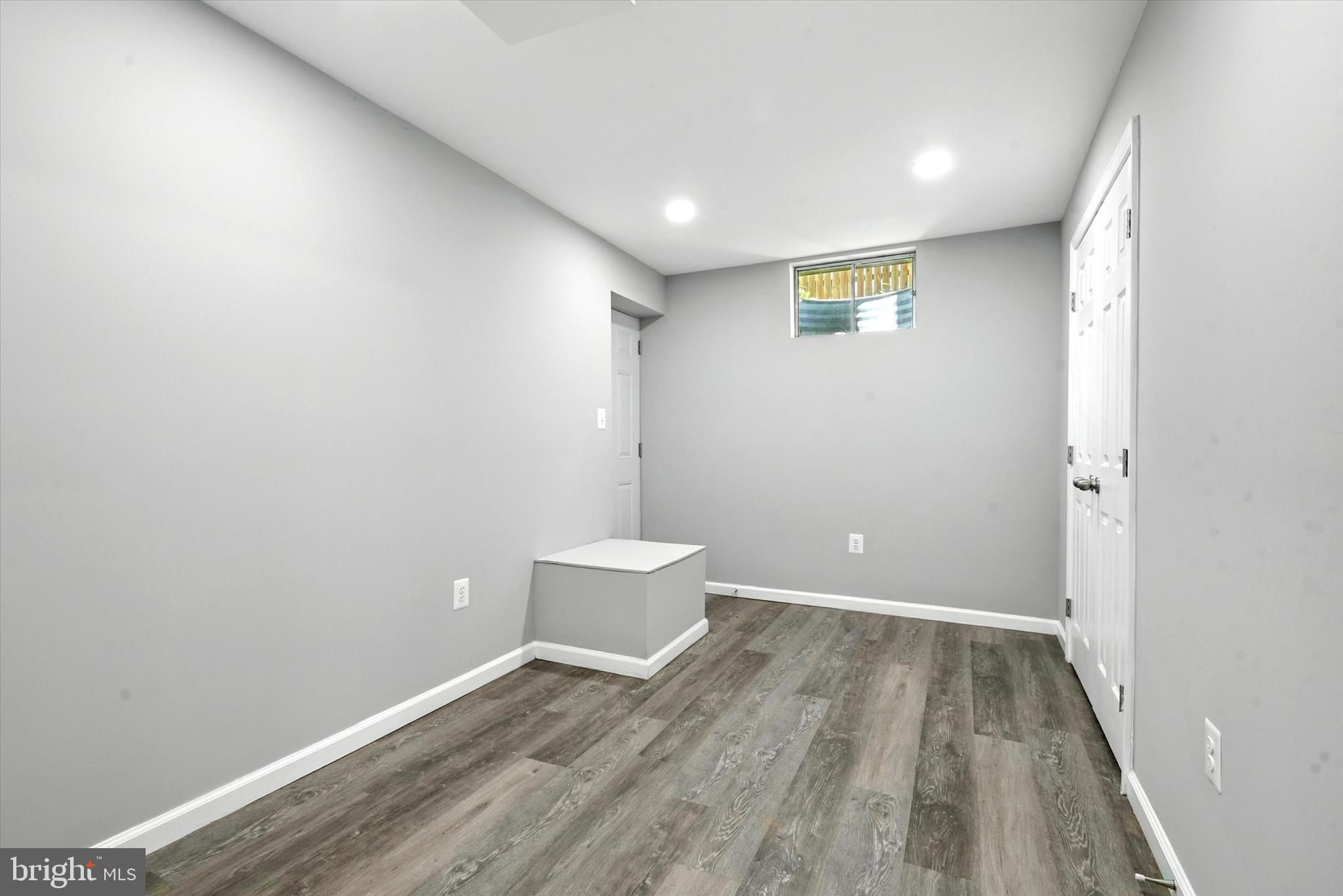 BERKLEY ESTATES - Residential