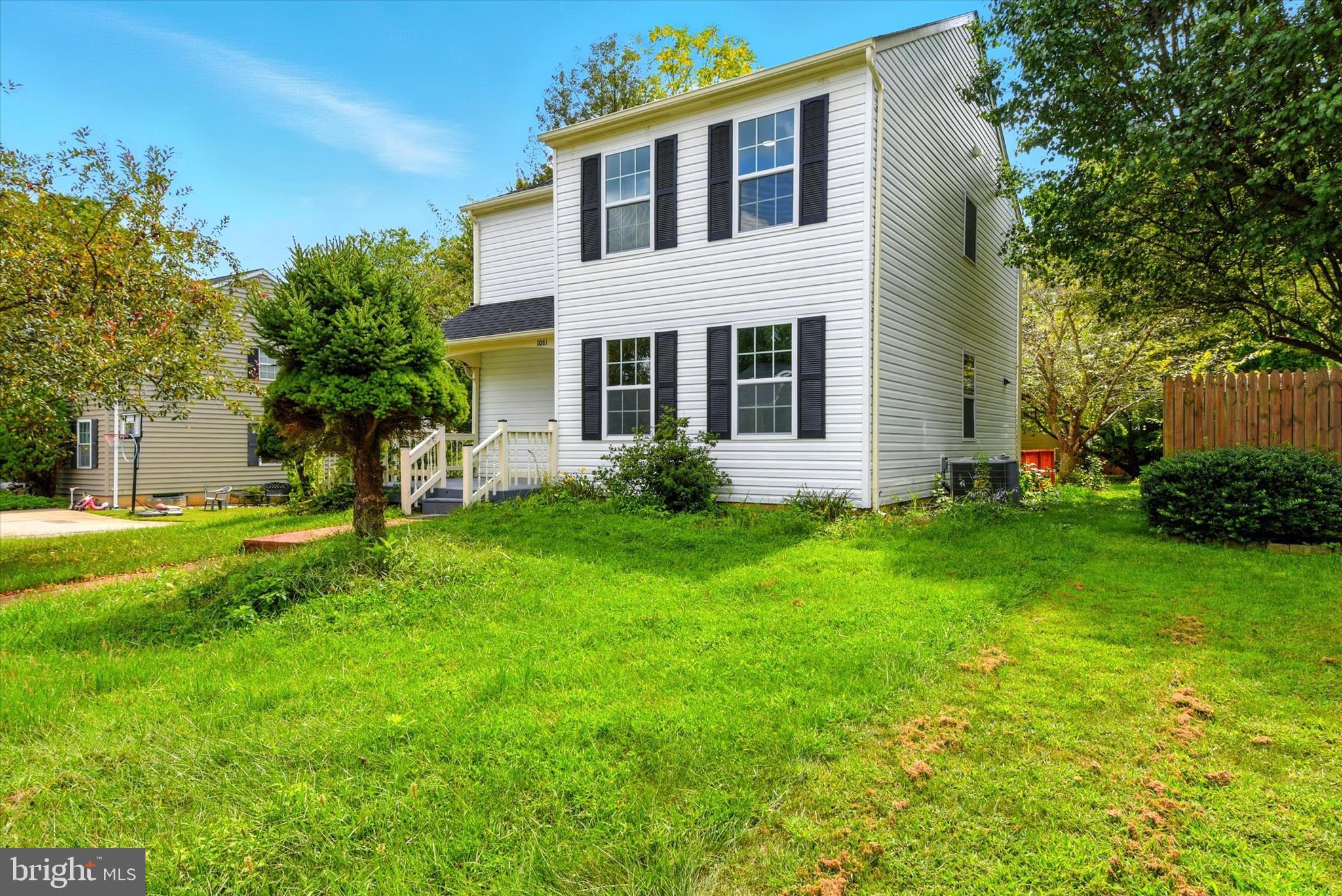 BERKLEY ESTATES - Residential