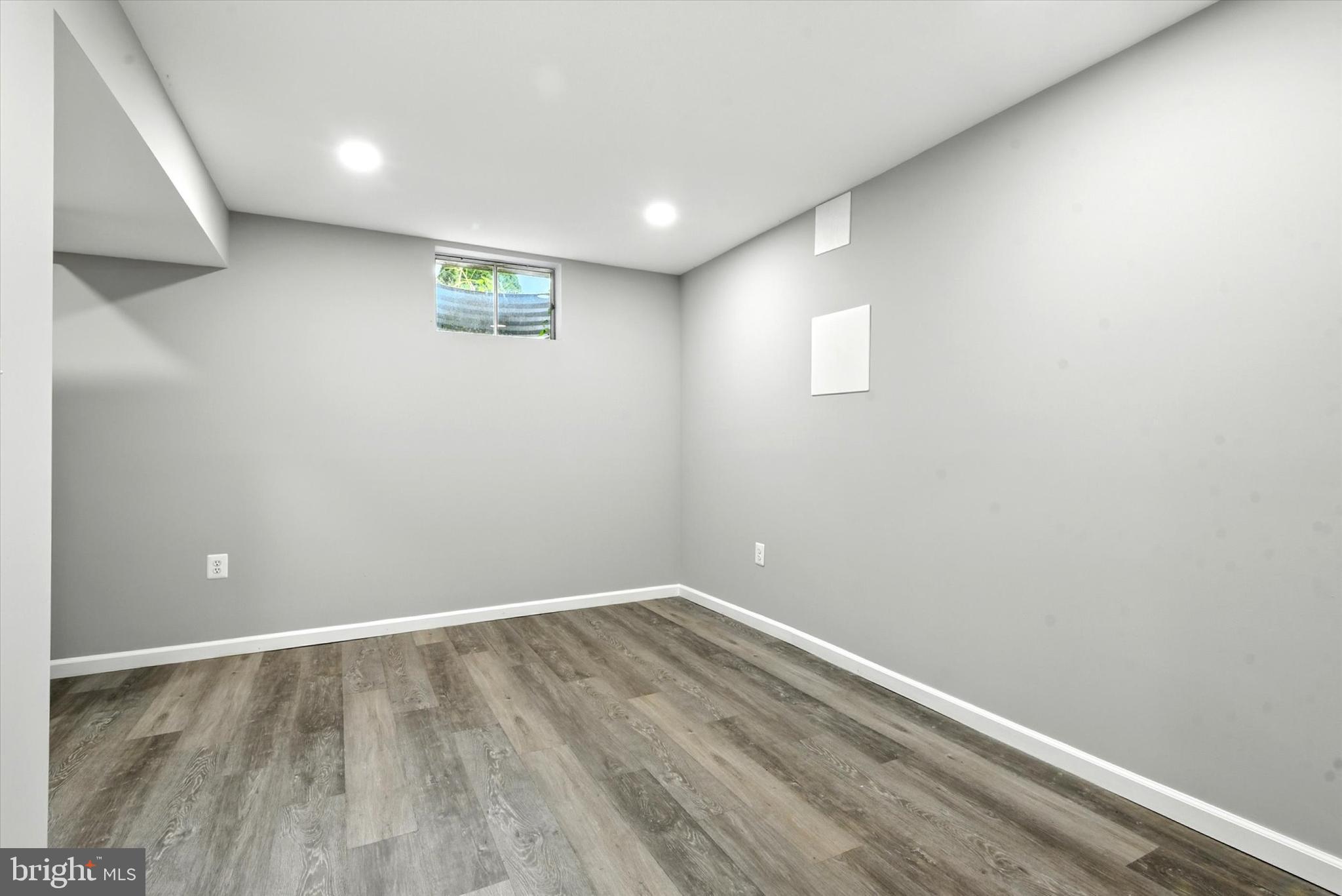 BERKLEY ESTATES - Residential