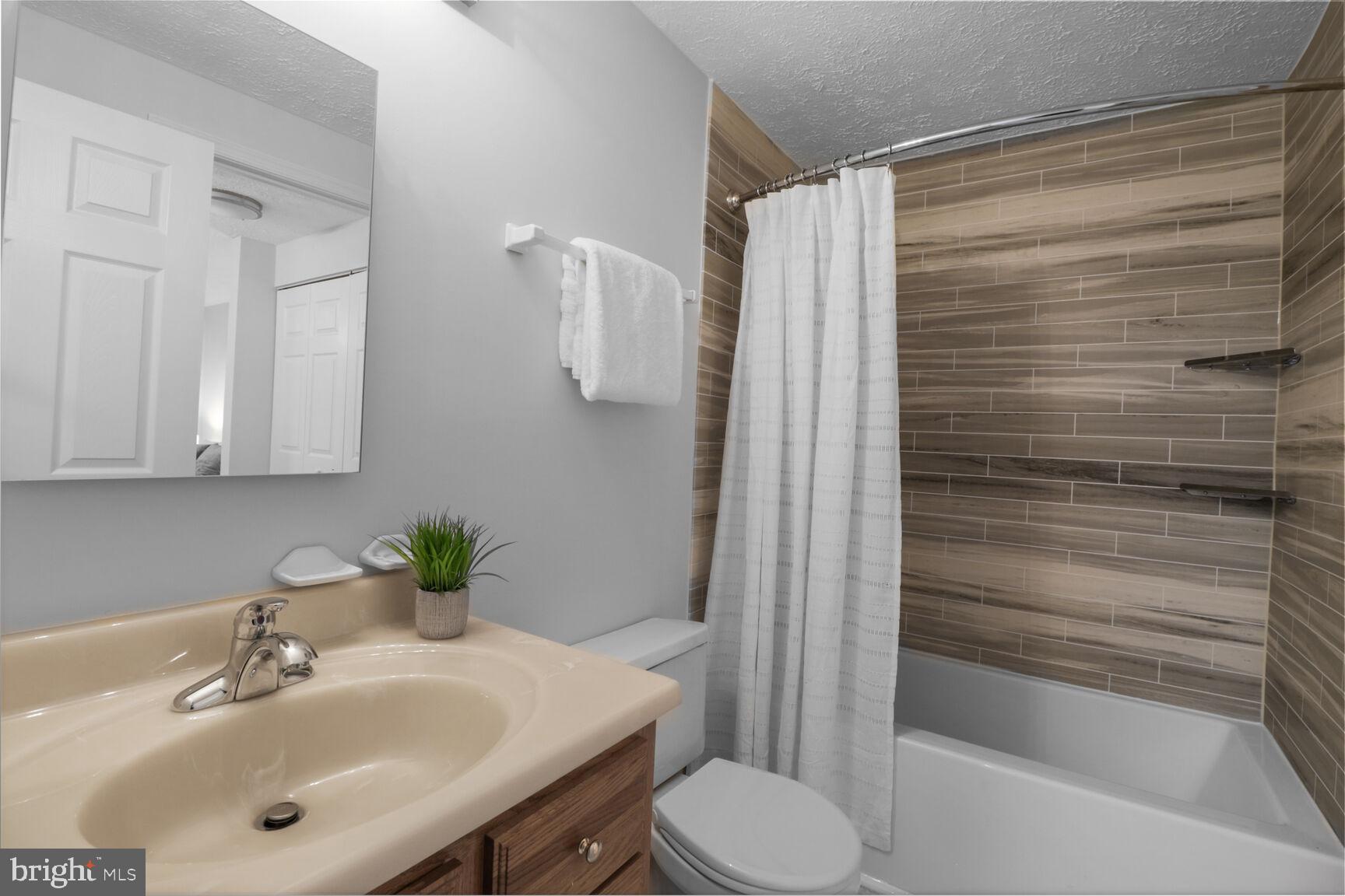 QUAIL RIDGE - Residential