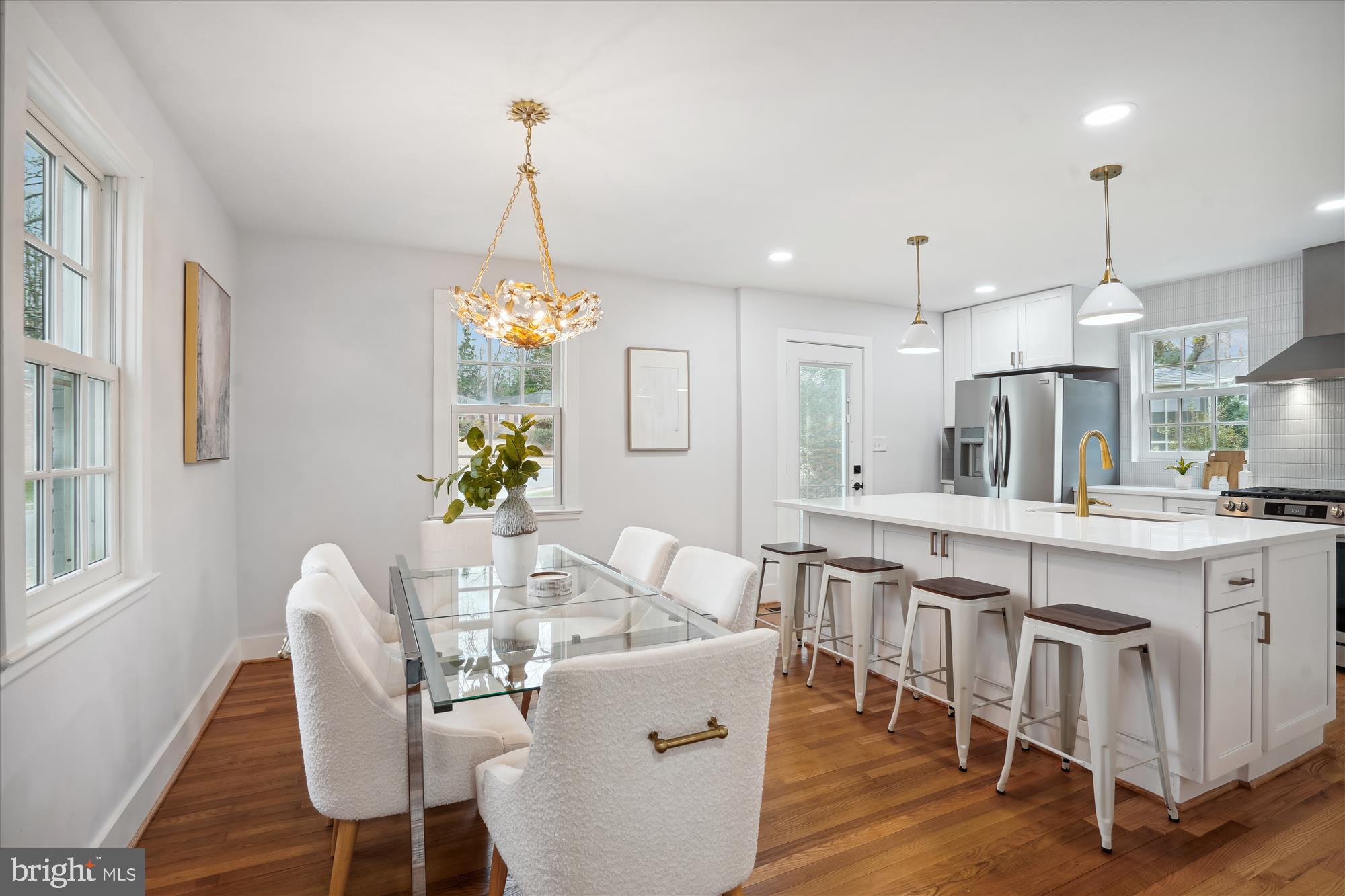 WILLIAMSBURG VILLAGE - Residential