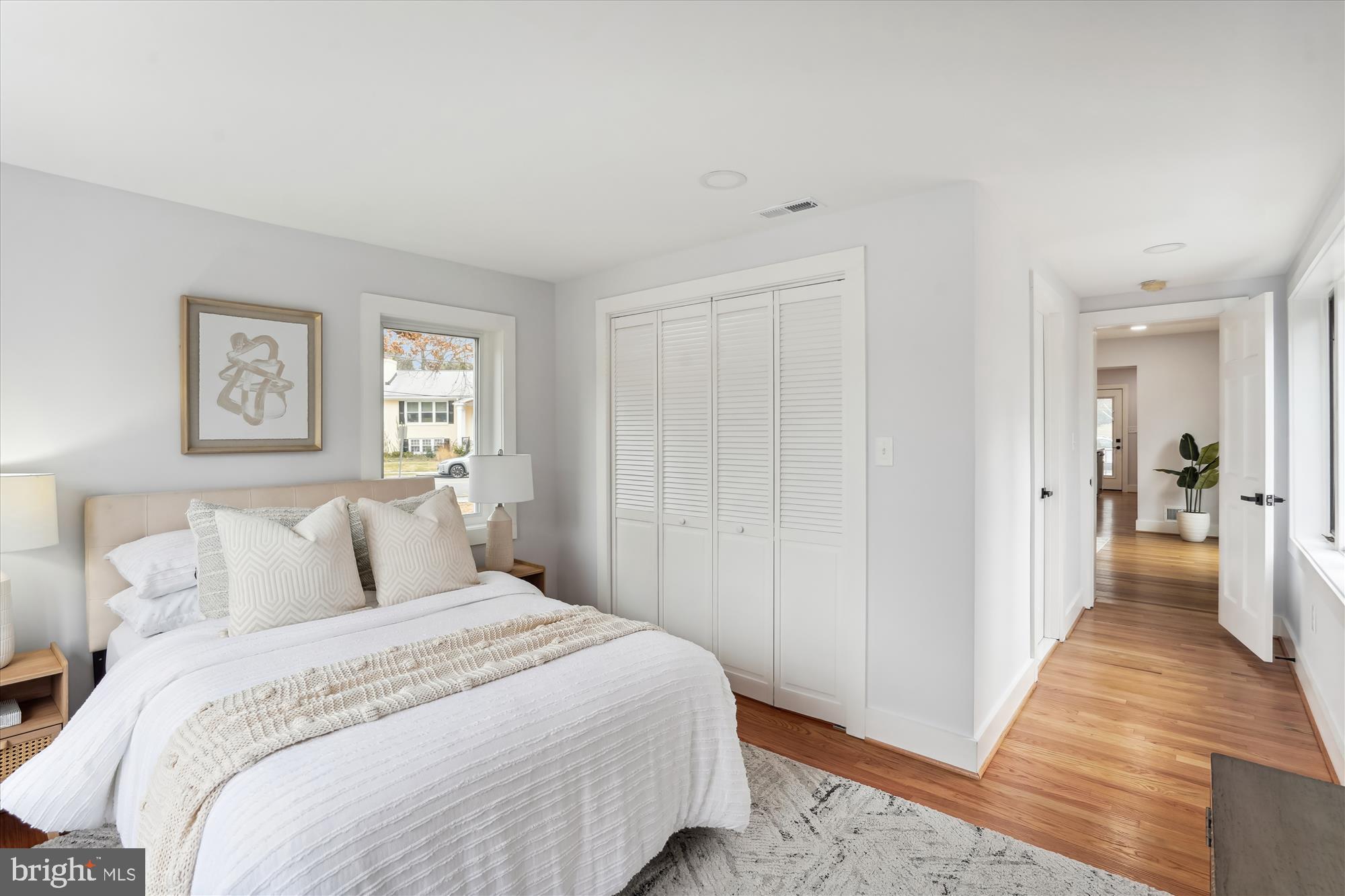 WILLIAMSBURG VILLAGE - Residential