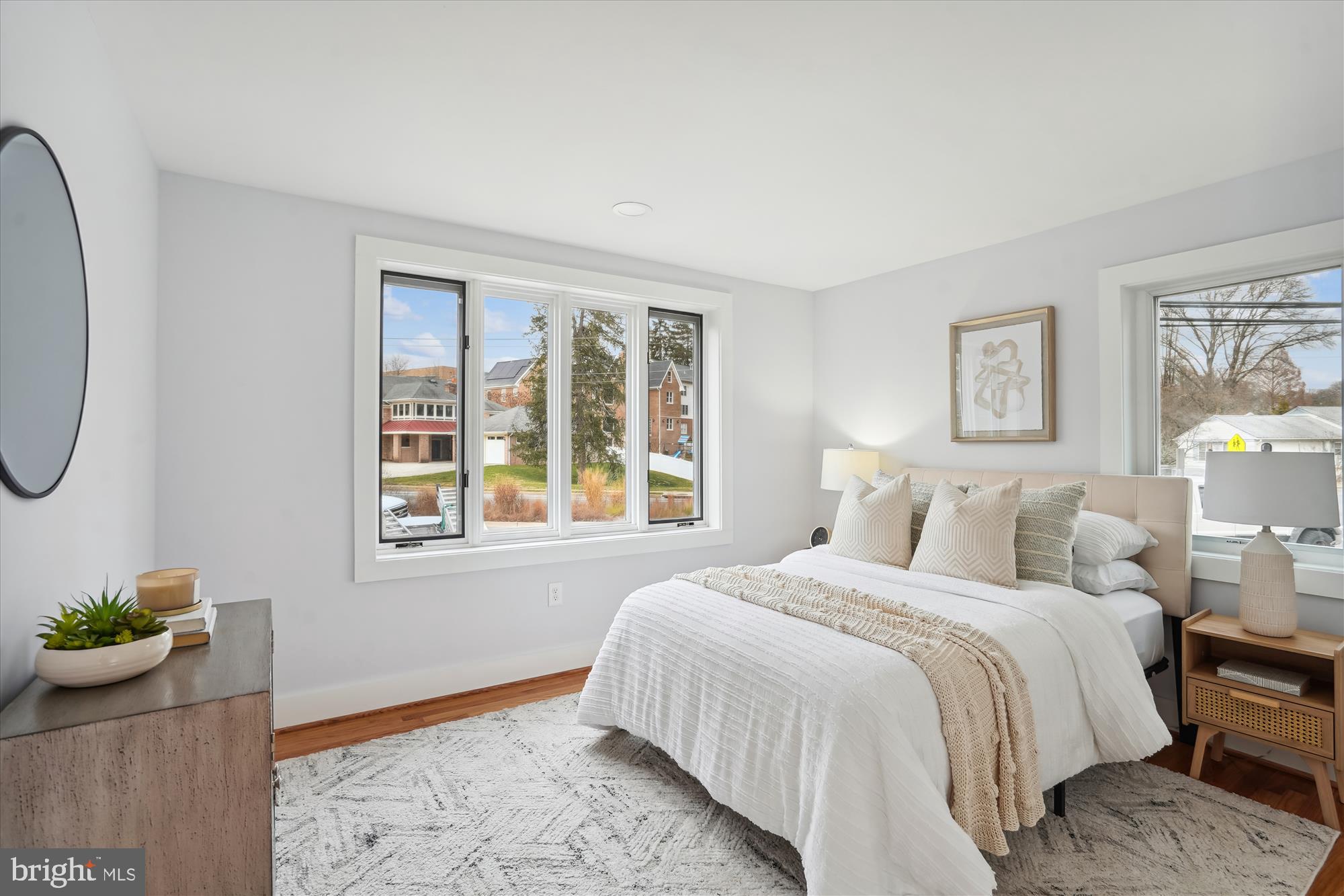 WILLIAMSBURG VILLAGE - Residential