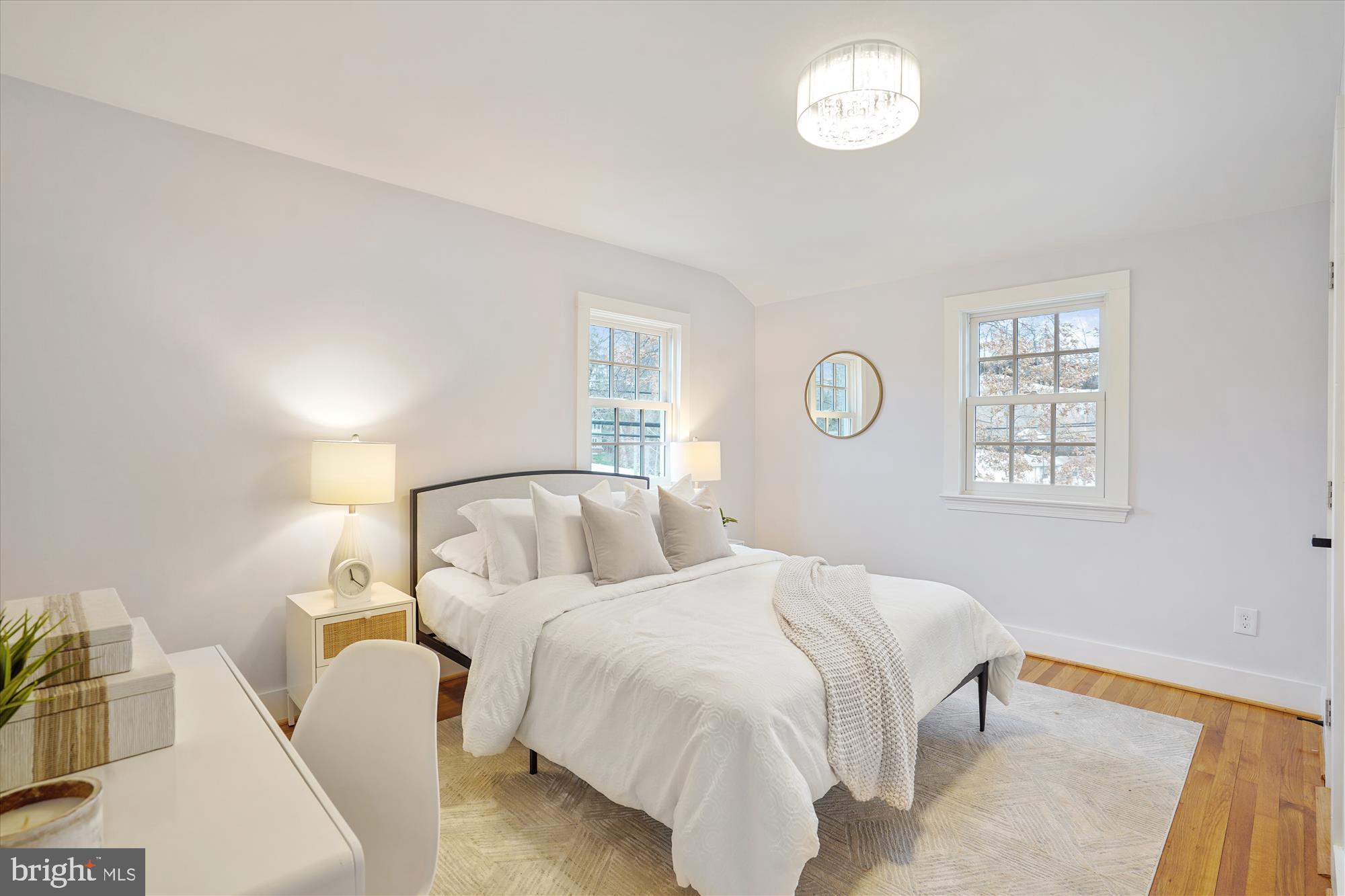 WILLIAMSBURG VILLAGE - Residential