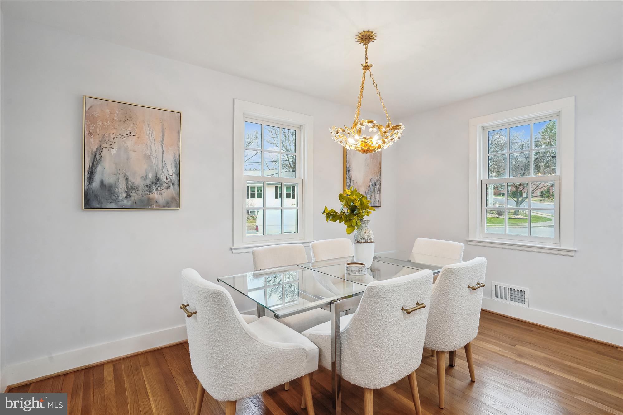 WILLIAMSBURG VILLAGE - Residential