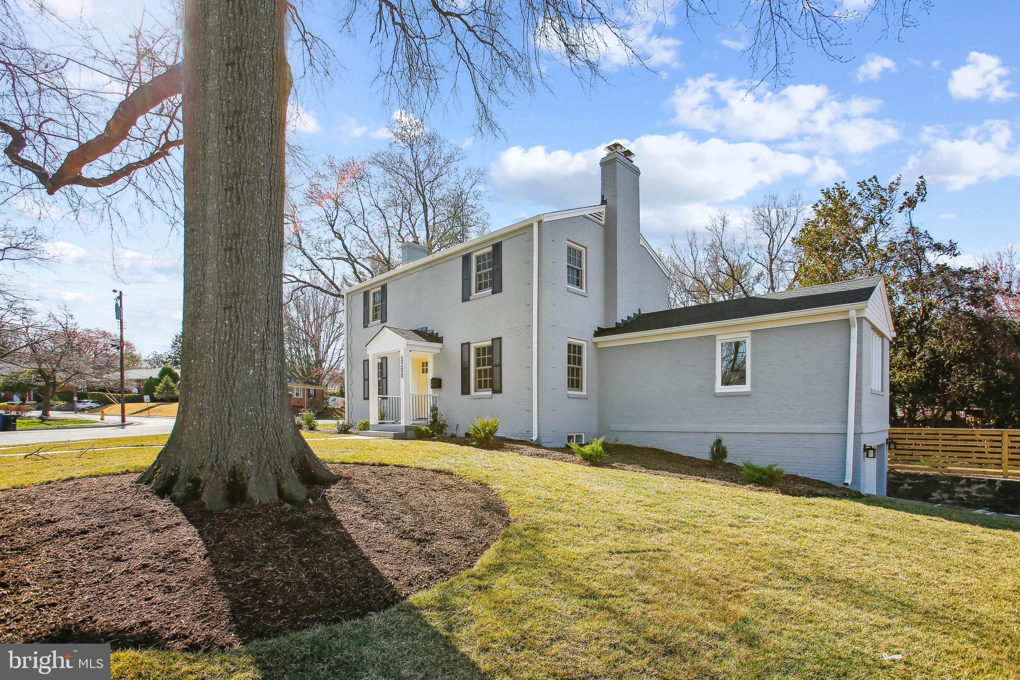 WILLIAMSBURG VILLAGE - Residential