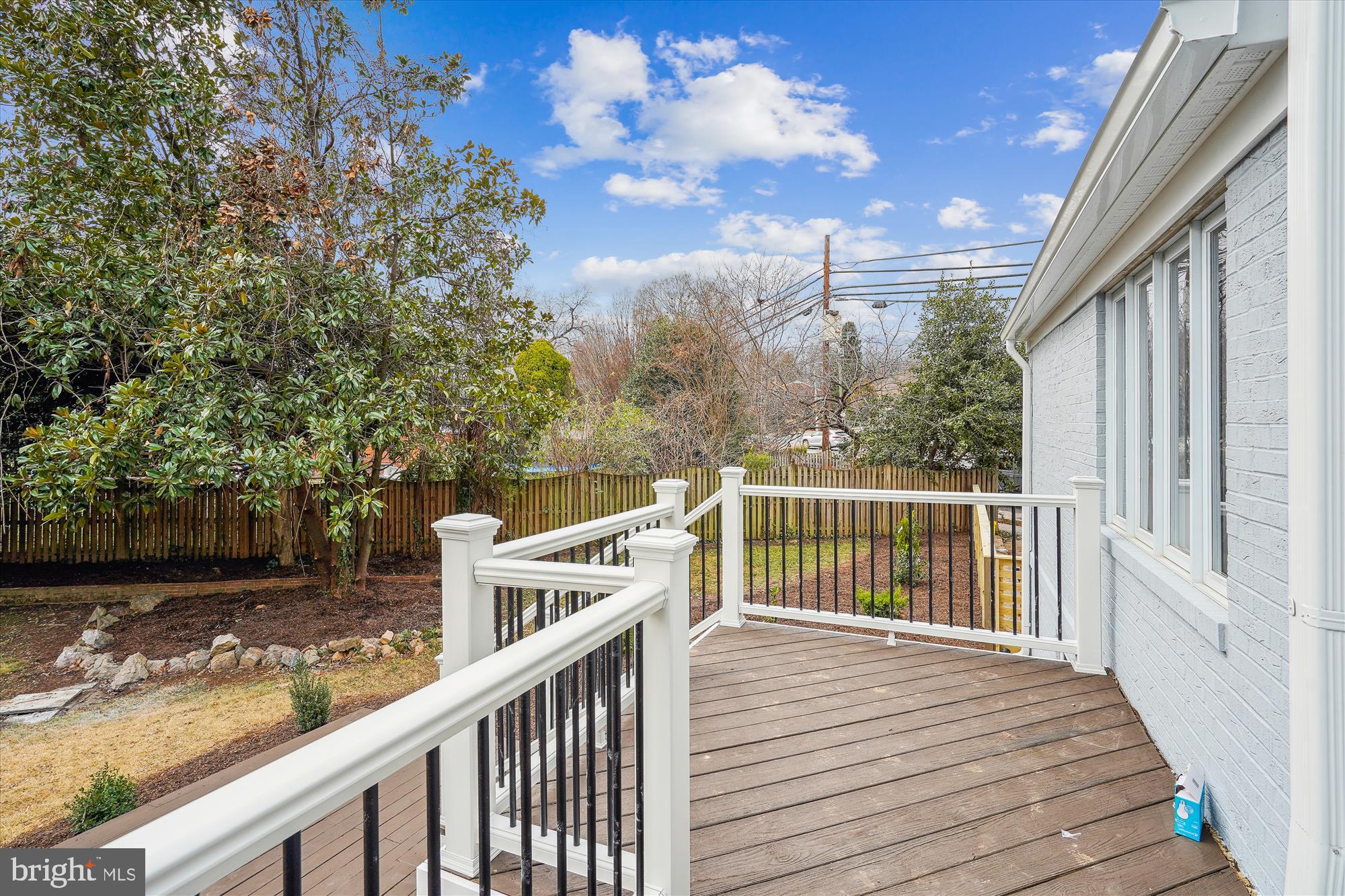 WILLIAMSBURG VILLAGE - Residential