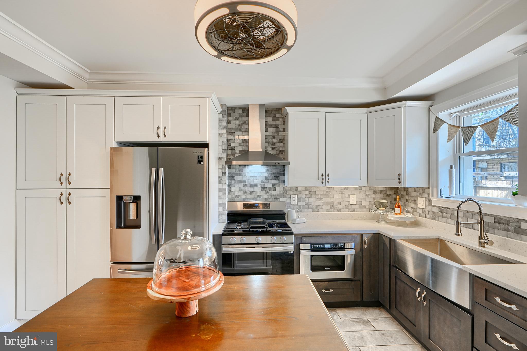 Welcome to 119 South Potomac Street in Baltimore, MD—a recently renovated gem offering sophisticated urban living. This 3-bedroom, 3.5-bathroom home spans 1,764 square feet, featuring hardwood floors, recessed lighting, and a stylish kitchen with stainless steel appliances. Enjoy entertaining with a fenced in outdoor living space and open floor plan. Relax on the balcony outside the primary bedroom. Enjoy comfort with air conditioning and a versatile finished basement.
Perfectly located, this home is within walking distance to Canton Square, adjacent to a park, close to a dog park, and offers easy access to Hopkins Hospital, the University of Maryland, and highways 895, 95, and 83. Experience the perfect blend of convenience and modern elegance.