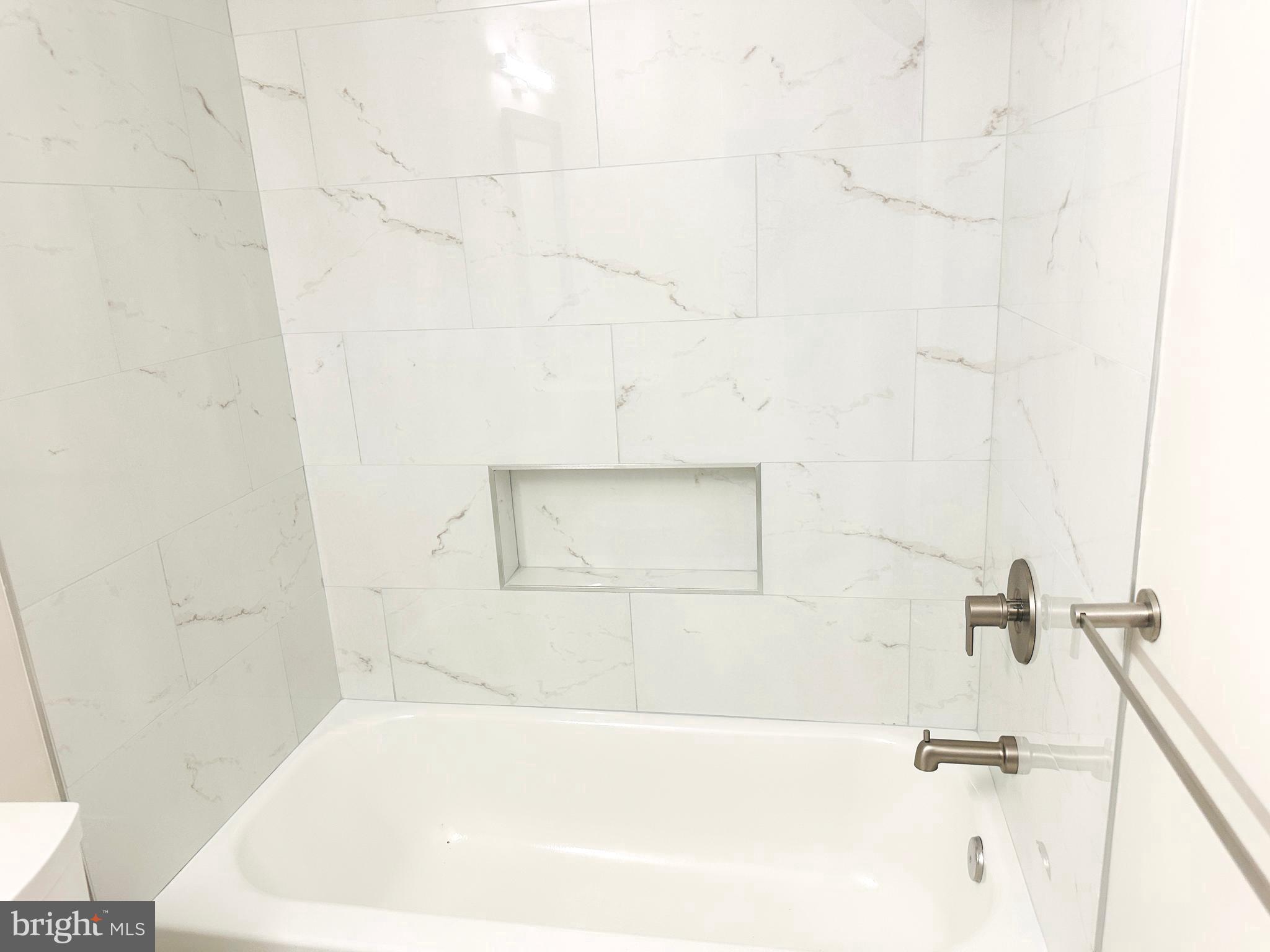 WILLOW WOOD - Residential Lease