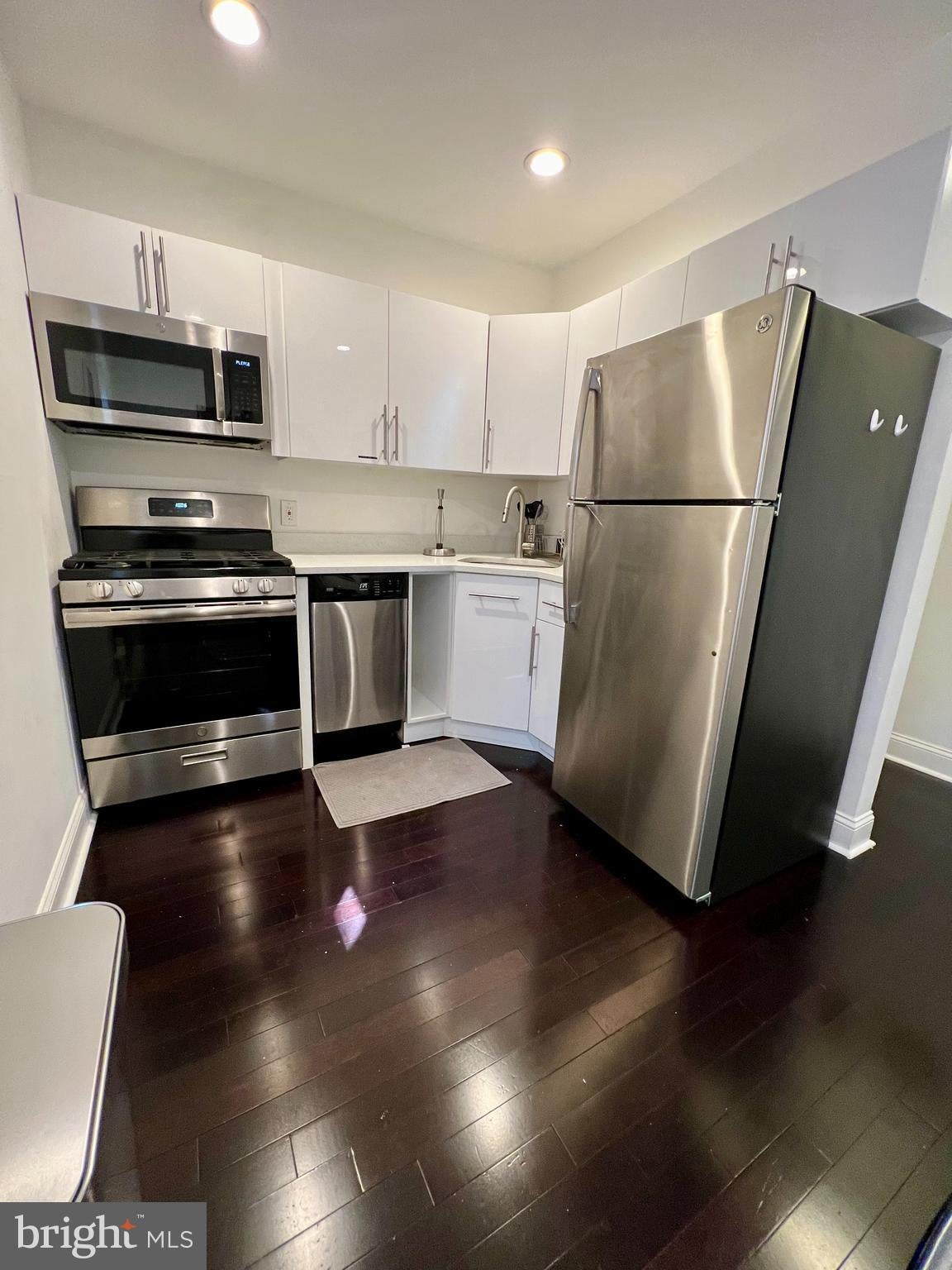 1839 N 33RD STREET UNIT 2R