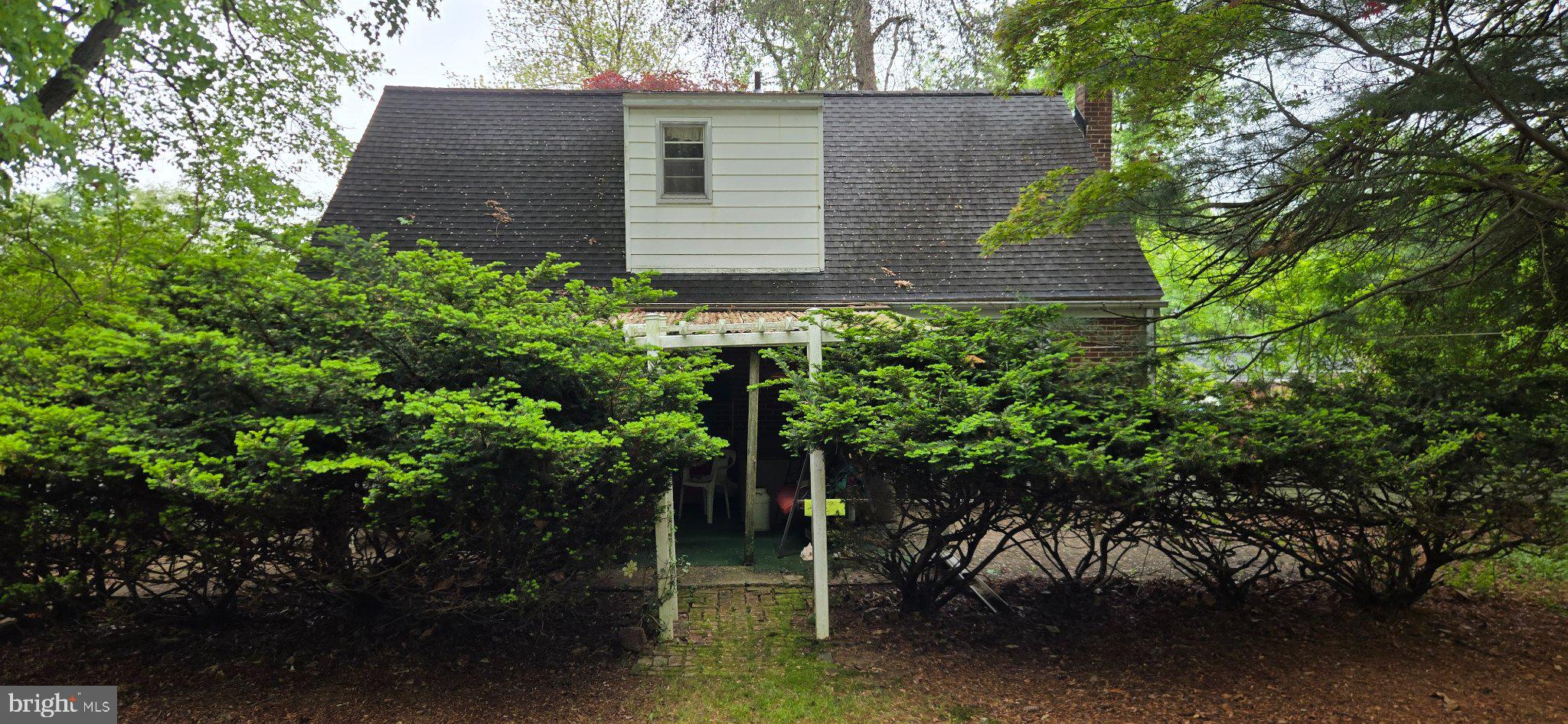 HERNWOOD HEIGHTS - Residential