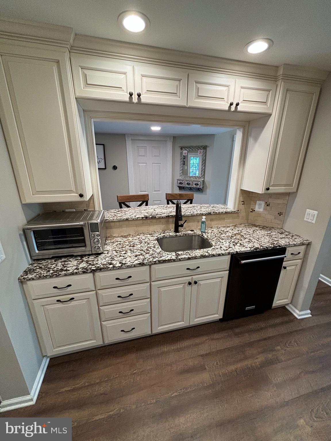 TYLER WALK - Residential Lease