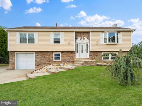 Homes For Sale - 131 Sturbridge Drive<br/> SICKLERVILLE, NJ 08081