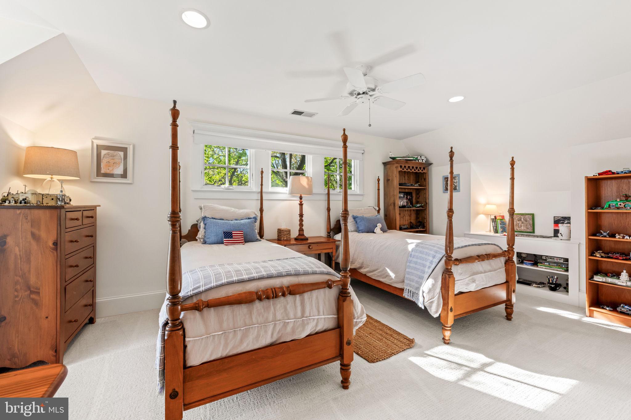 ALEXANDRIA - Residential