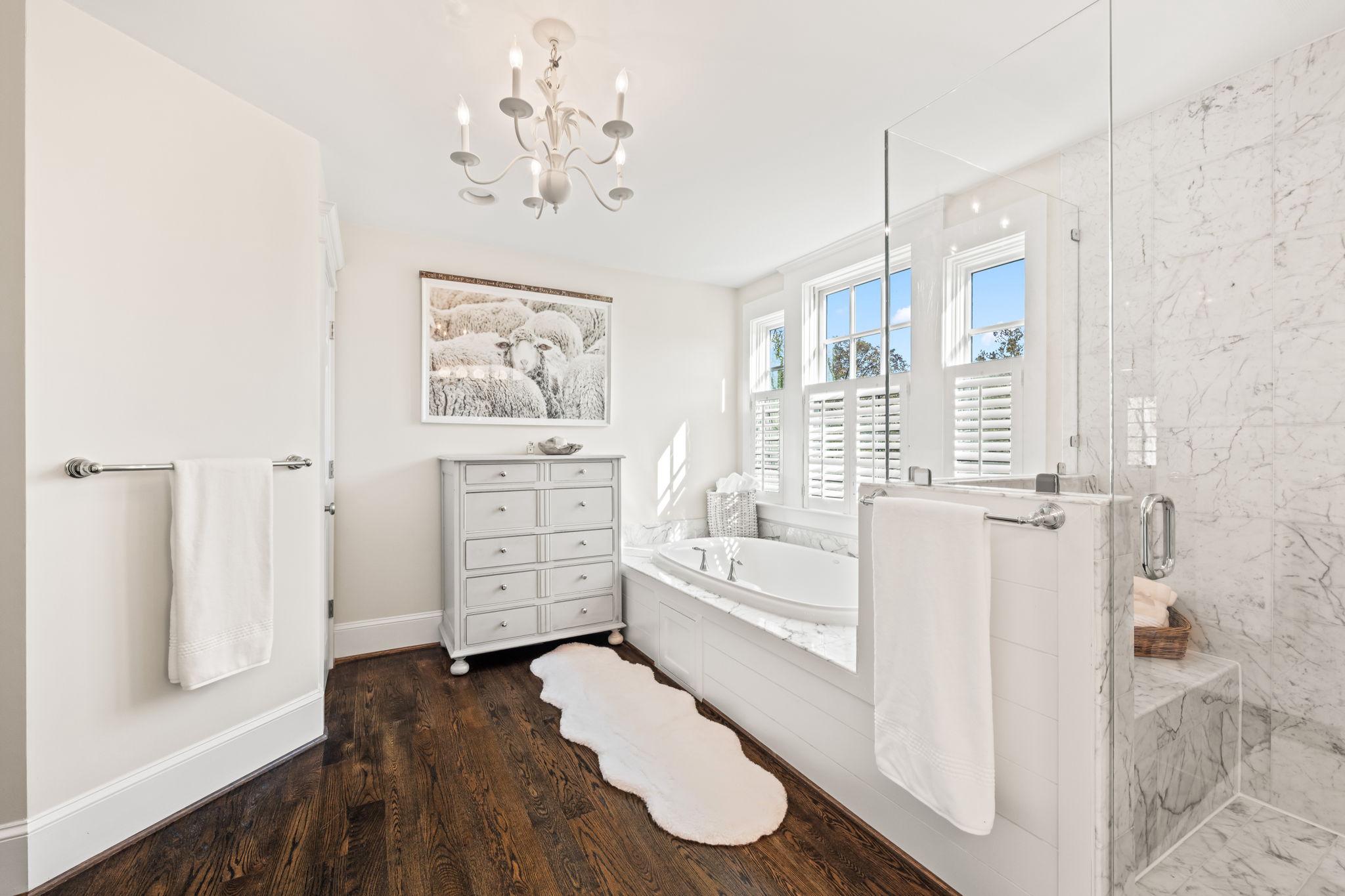 ALEXANDRIA - Residential