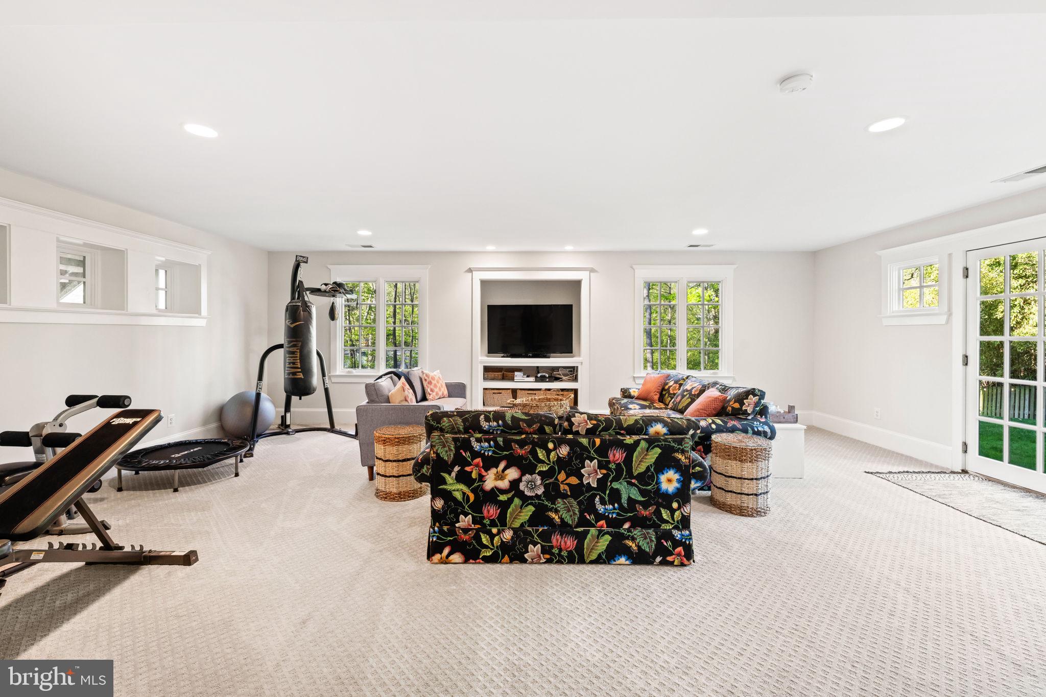 ALEXANDRIA - Residential