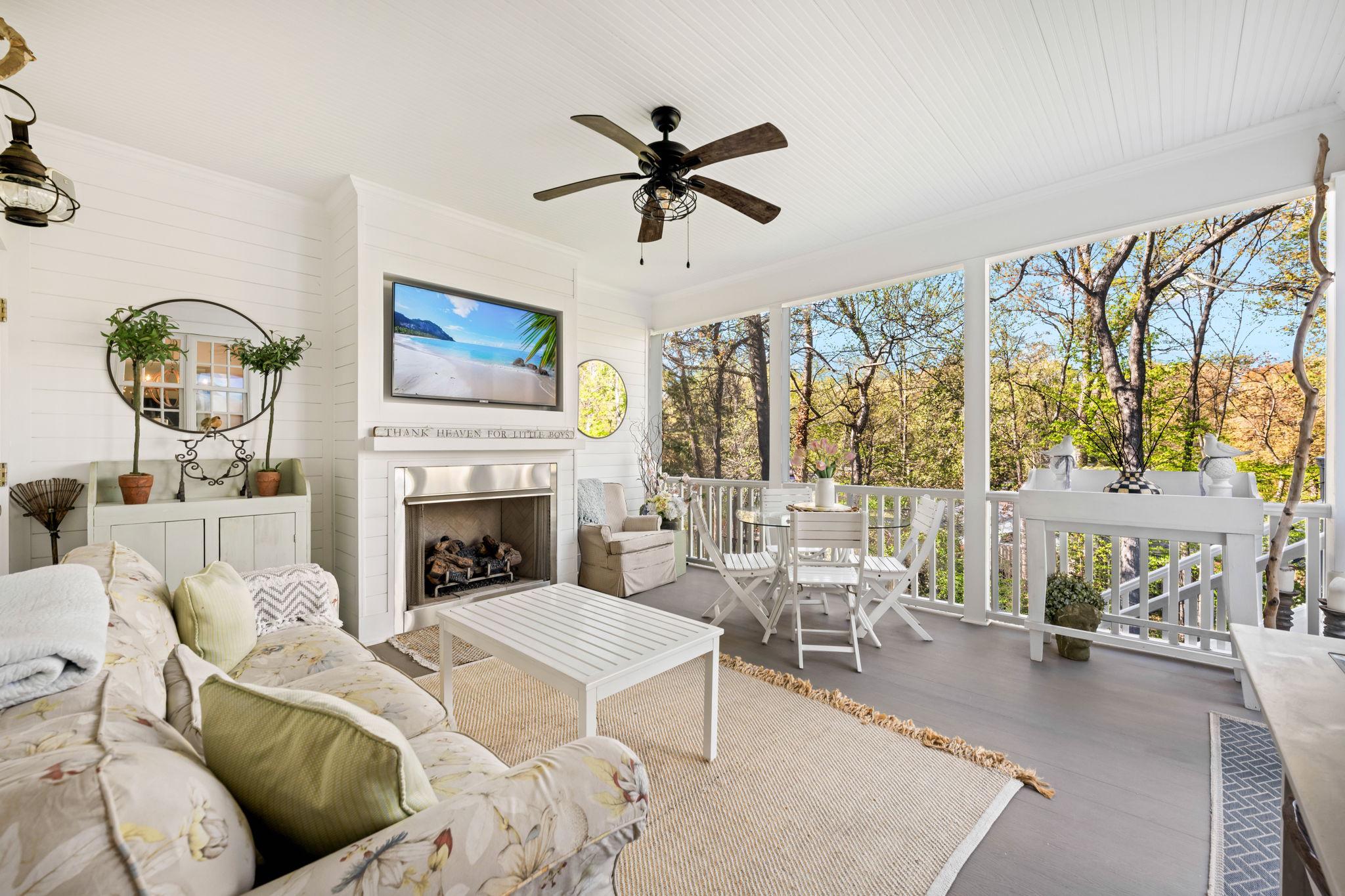 ALEXANDRIA - Residential