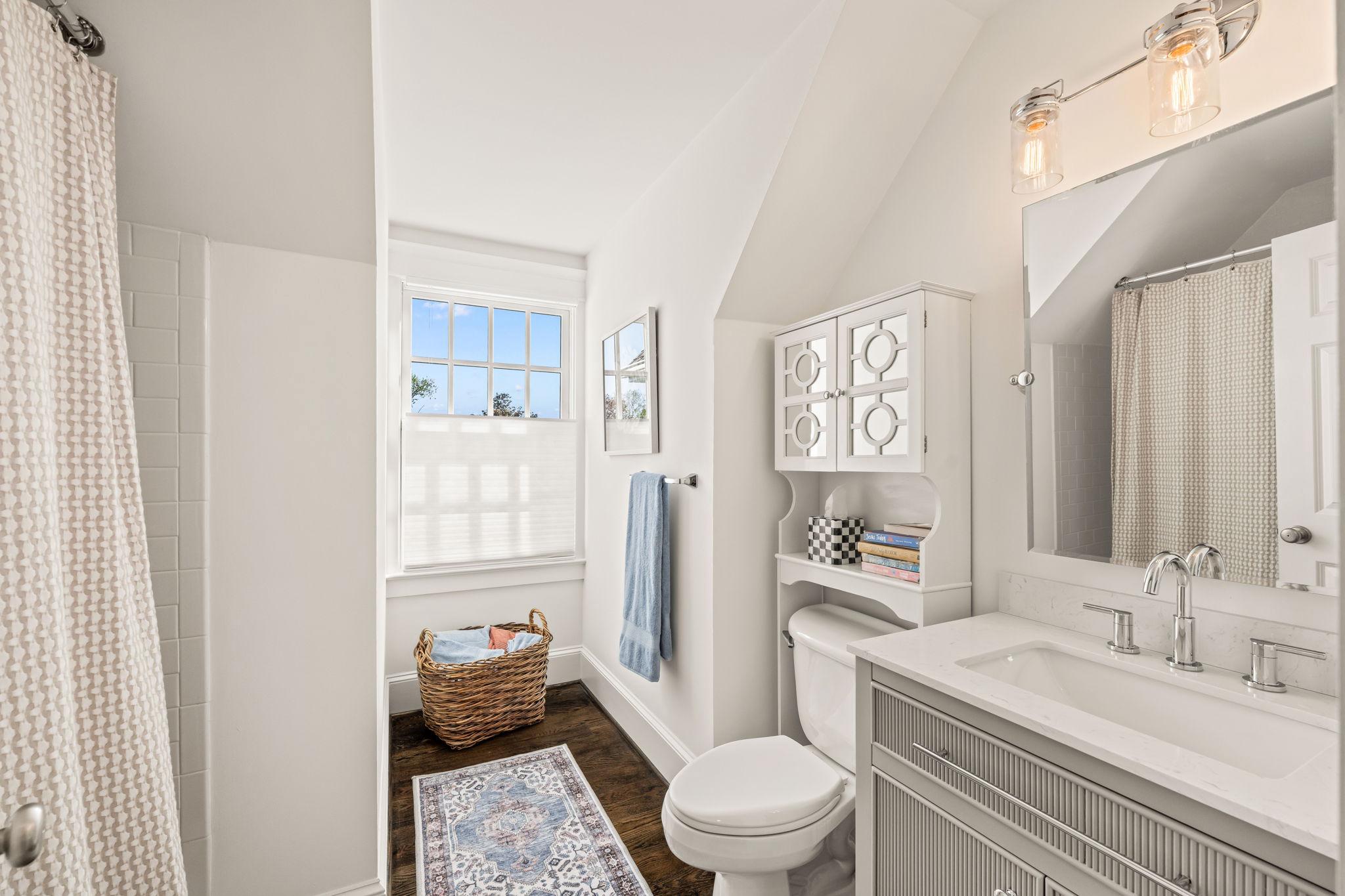 ALEXANDRIA - Residential