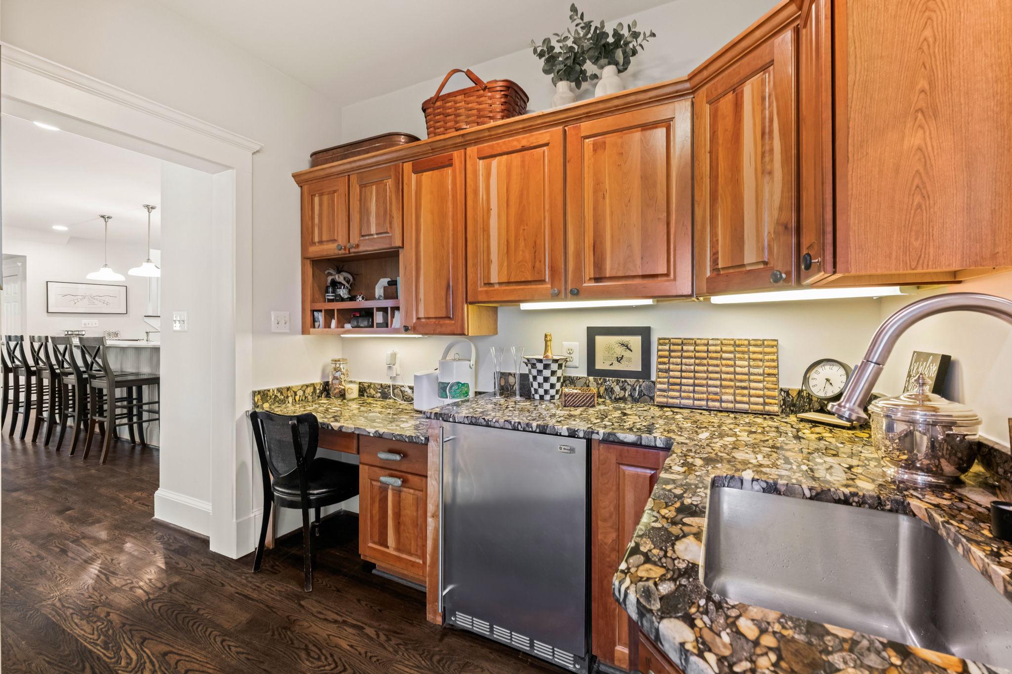 ALEXANDRIA - Residential