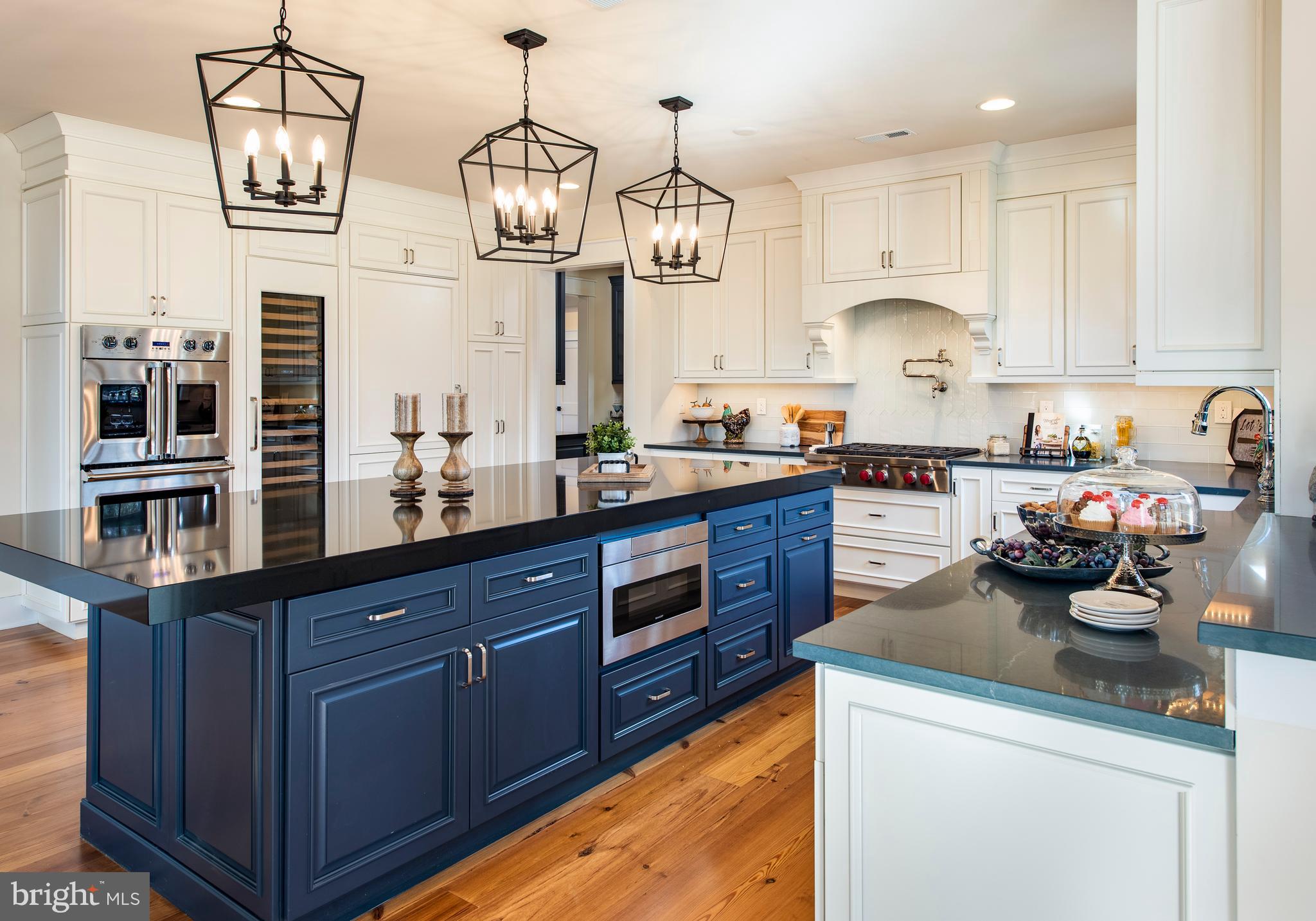 THE ESTATES AT CREEKSIDE - Residential