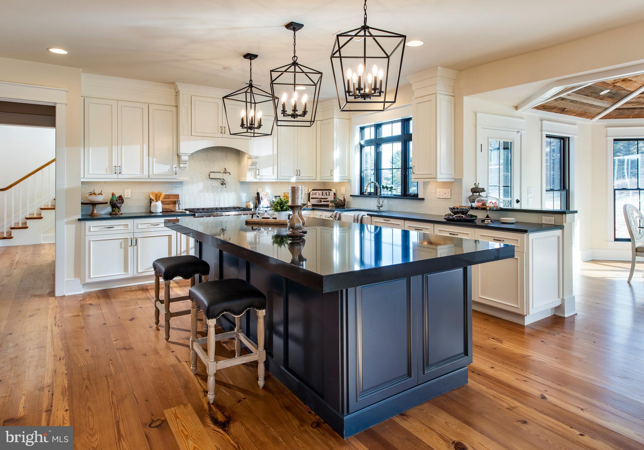 THE ESTATES AT CREEKSIDE - Residential